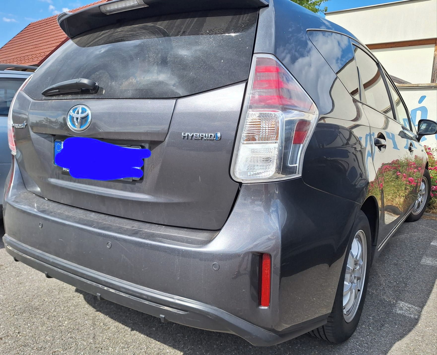 Toyota Prius, TOYOTA PRIUS + 1.8 , 123 koní - fotka 2