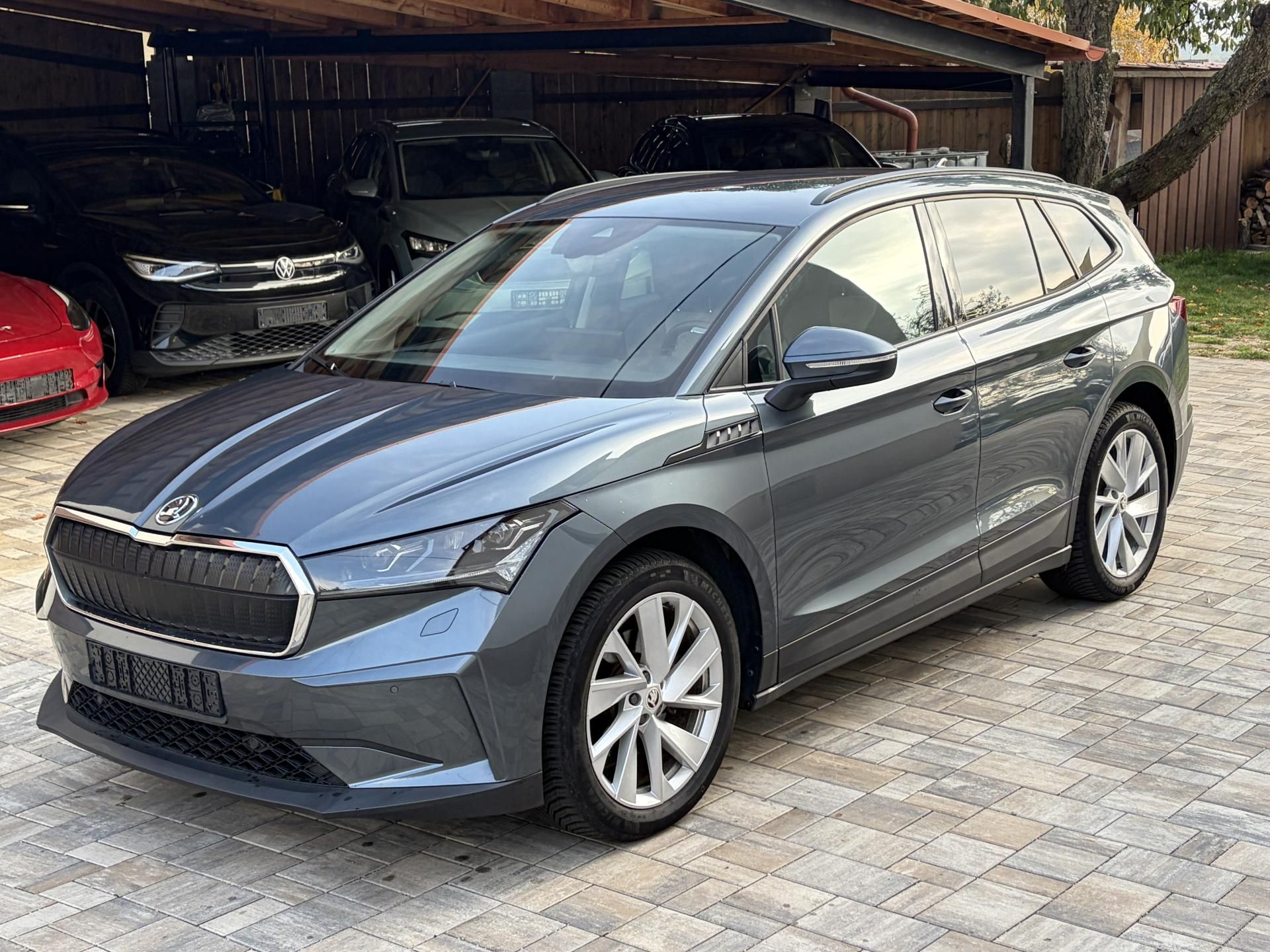 Škoda Enyaq, 60 Matrix, tazne, adap. tempm.