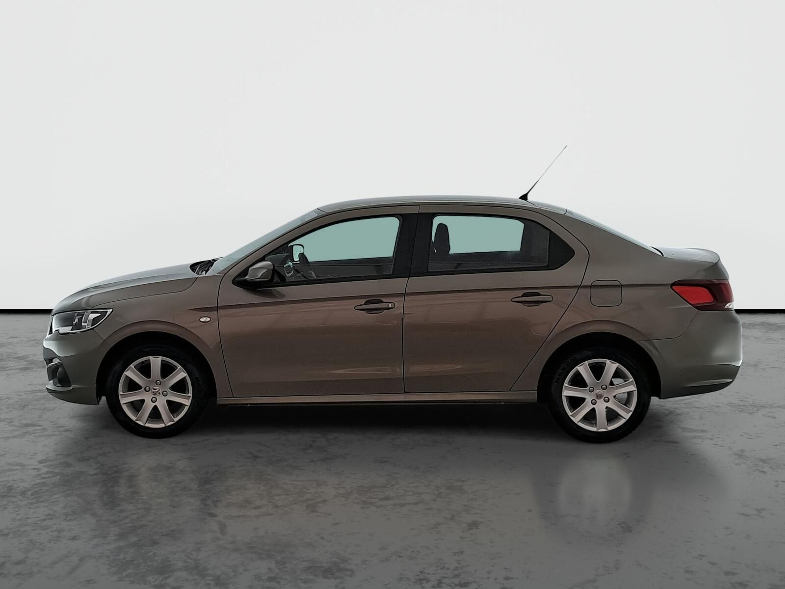 Peugeot 301, 1.2 PureTech, Klima, Tempomat - fotka 3