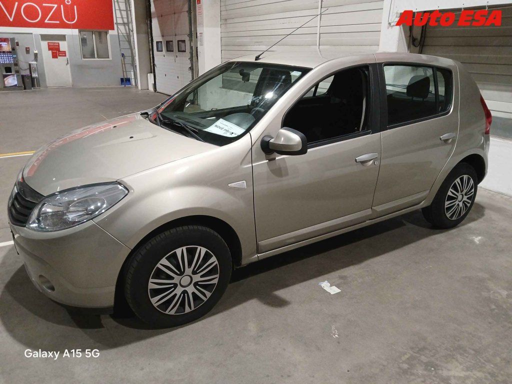 Dacia Sandero, 1.6i
