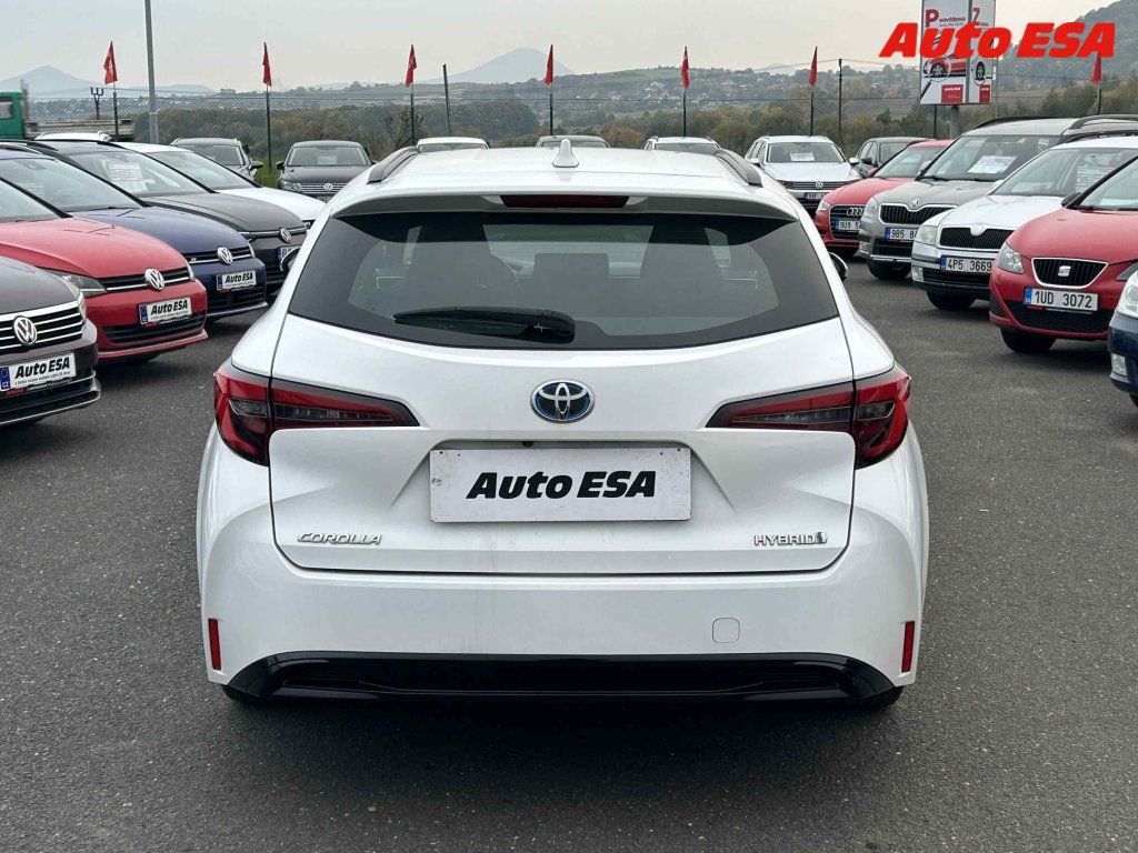Toyota Corolla, 1.8 i,1.maj,ČR,Active,AT - fotka 5