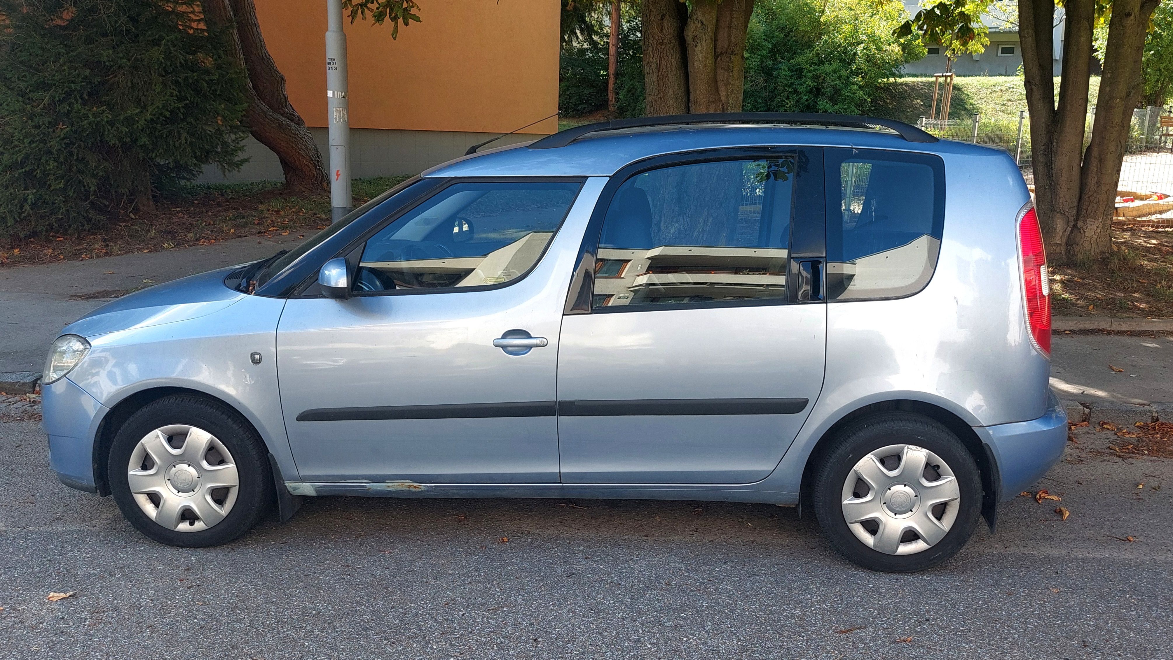 Škoda Roomster, Klima, tažné zař. - fotka 2