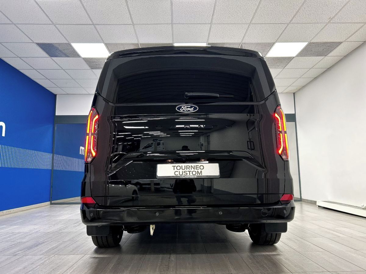 Ford Tourneo Custom, 2,0 EcoBlue L2 Titanium X AWD - fotka 4