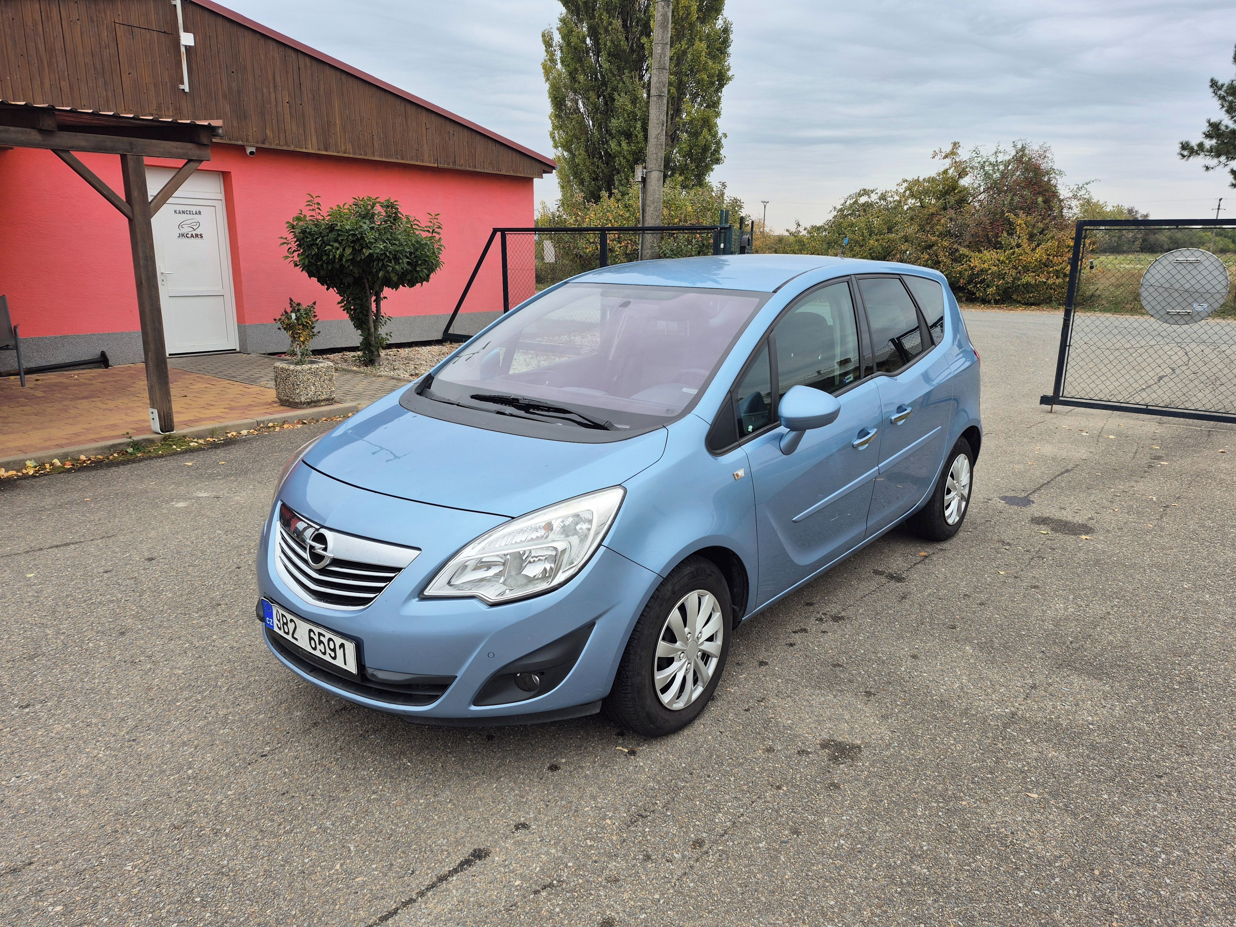 Opel Meriva, 1,4T, 88kW, ČR, klima - fotka 3