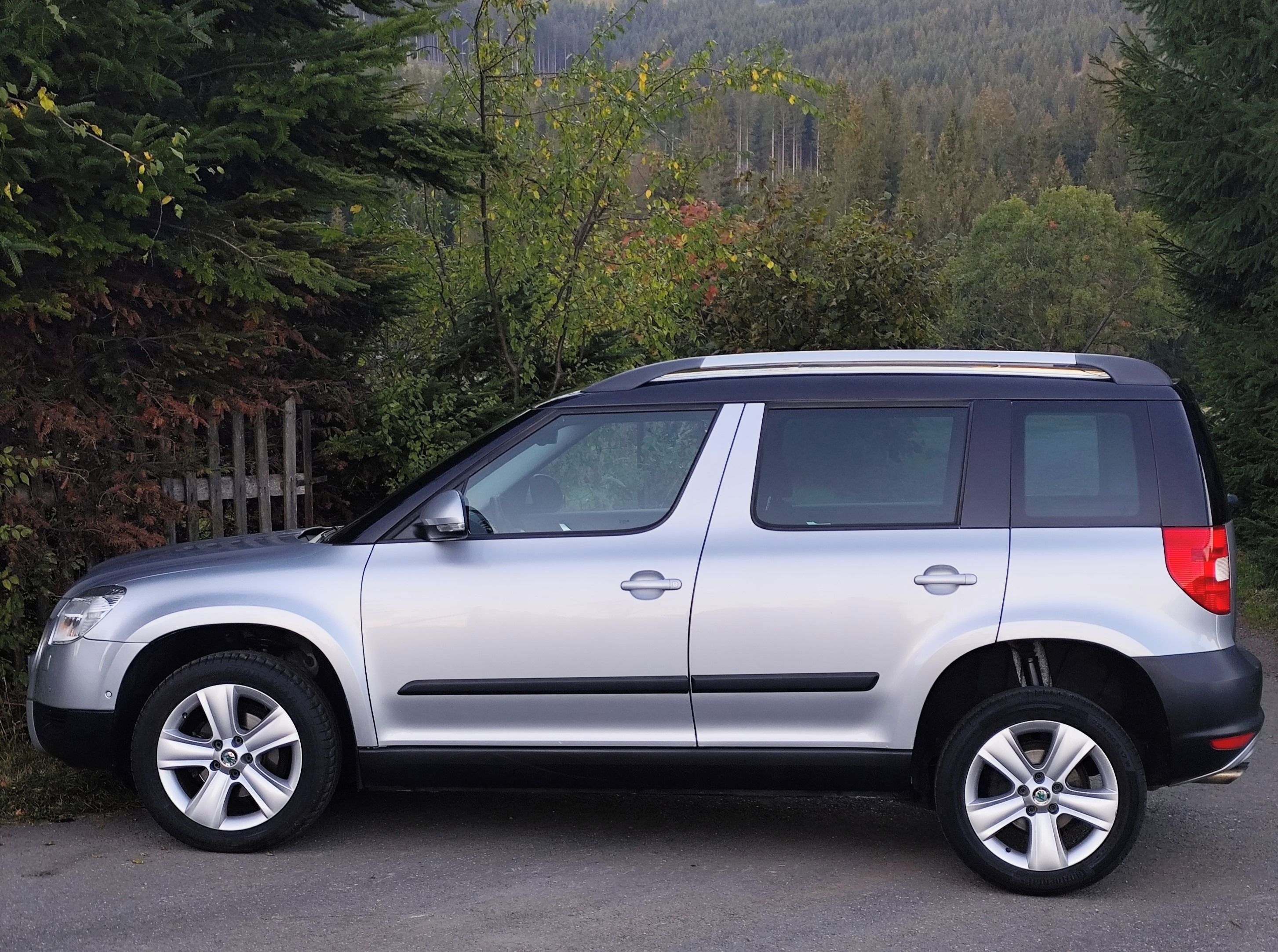Škoda Yeti, 2.0 TDI  servis bez rzi - fotka 5