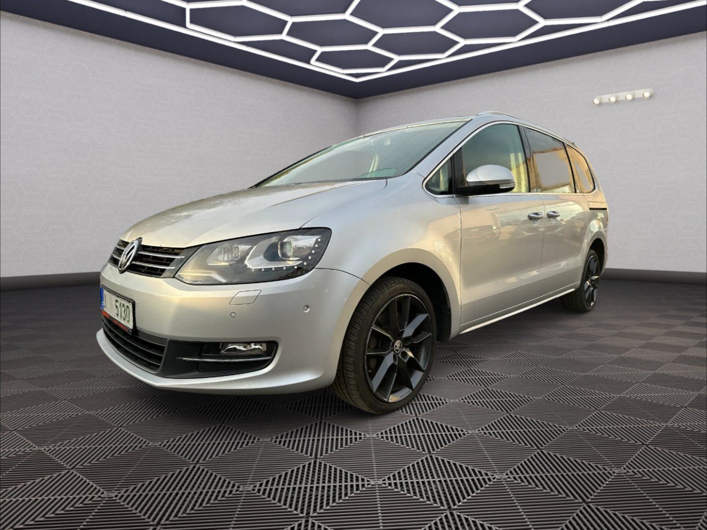 Volkswagen Sharan, 2.0Tdi 125kw DSG Highline - fotka 3