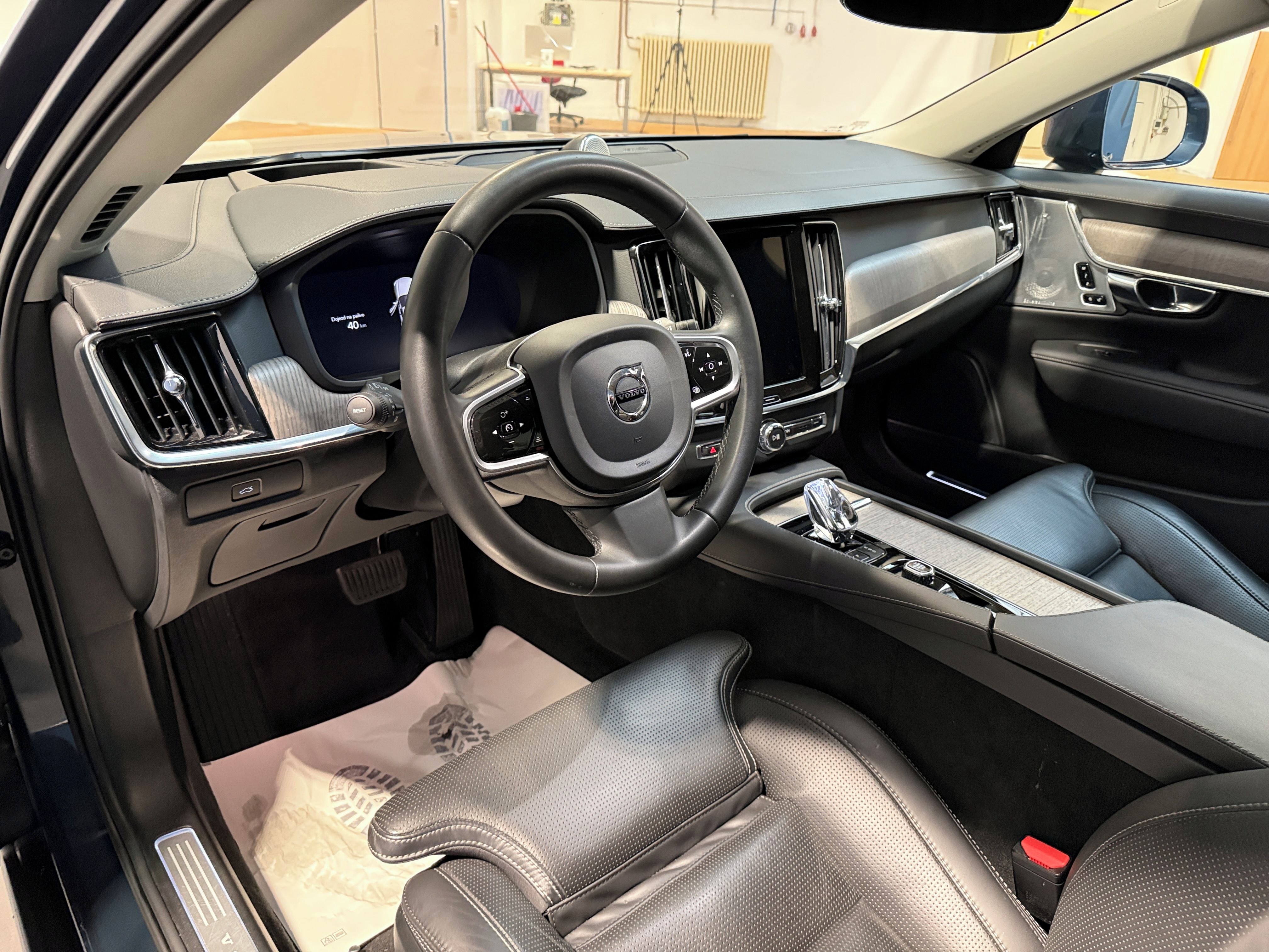 Volvo V90, B6 AWD benzin Ultimate Auto - fotka 5