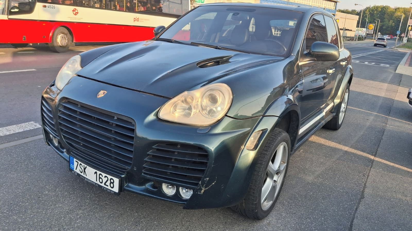 Porsche Cayenne, TECHART4.5V8tažné4x4nutný serv - fotka 3