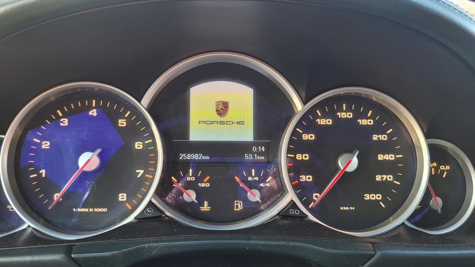 Porsche Cayenne, TECHART4.5V8tažné4x4nutný serv - fotka 6