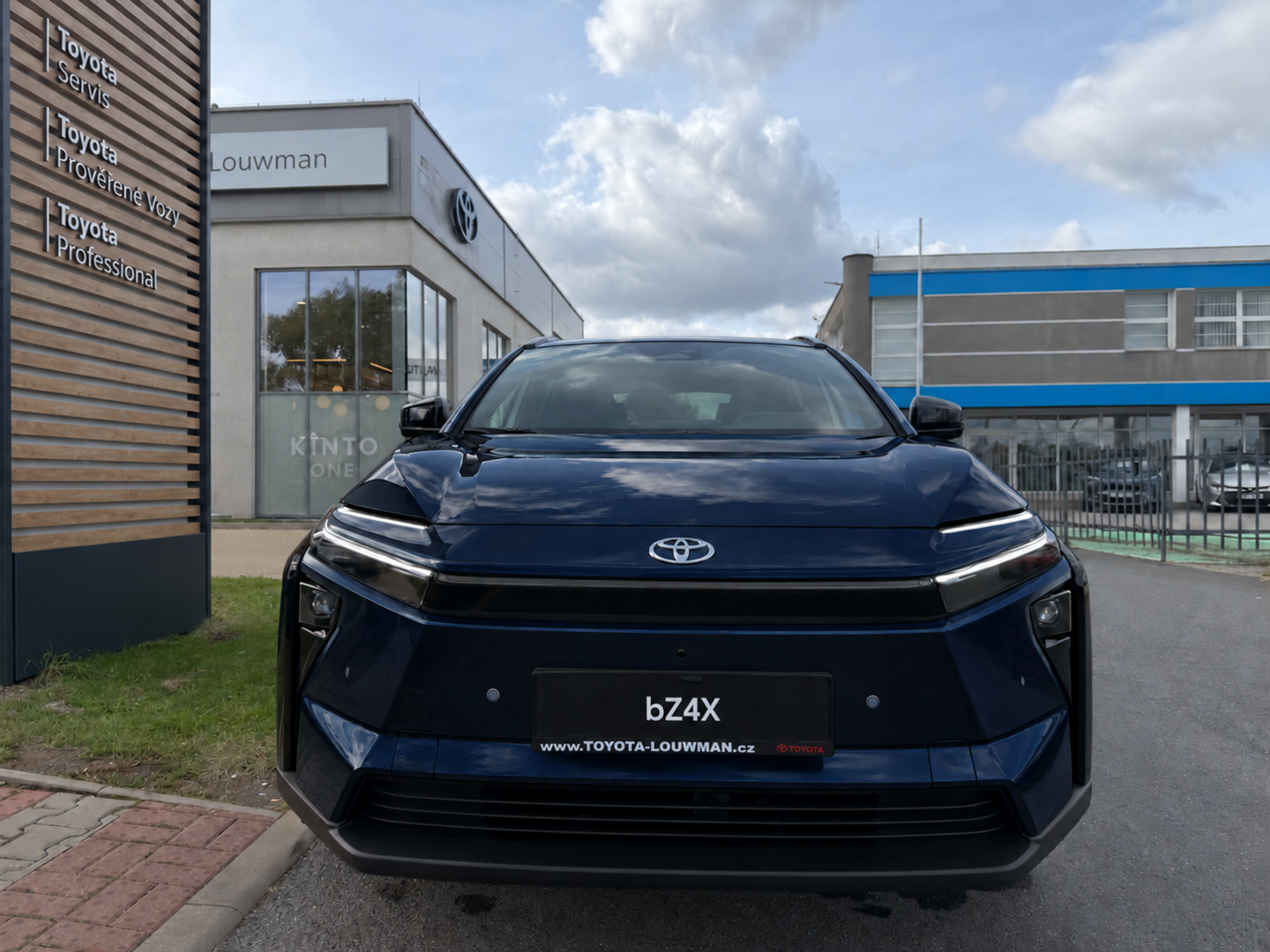 Toyota bZ4X, Executive 73.1 kWh - fotka 2
