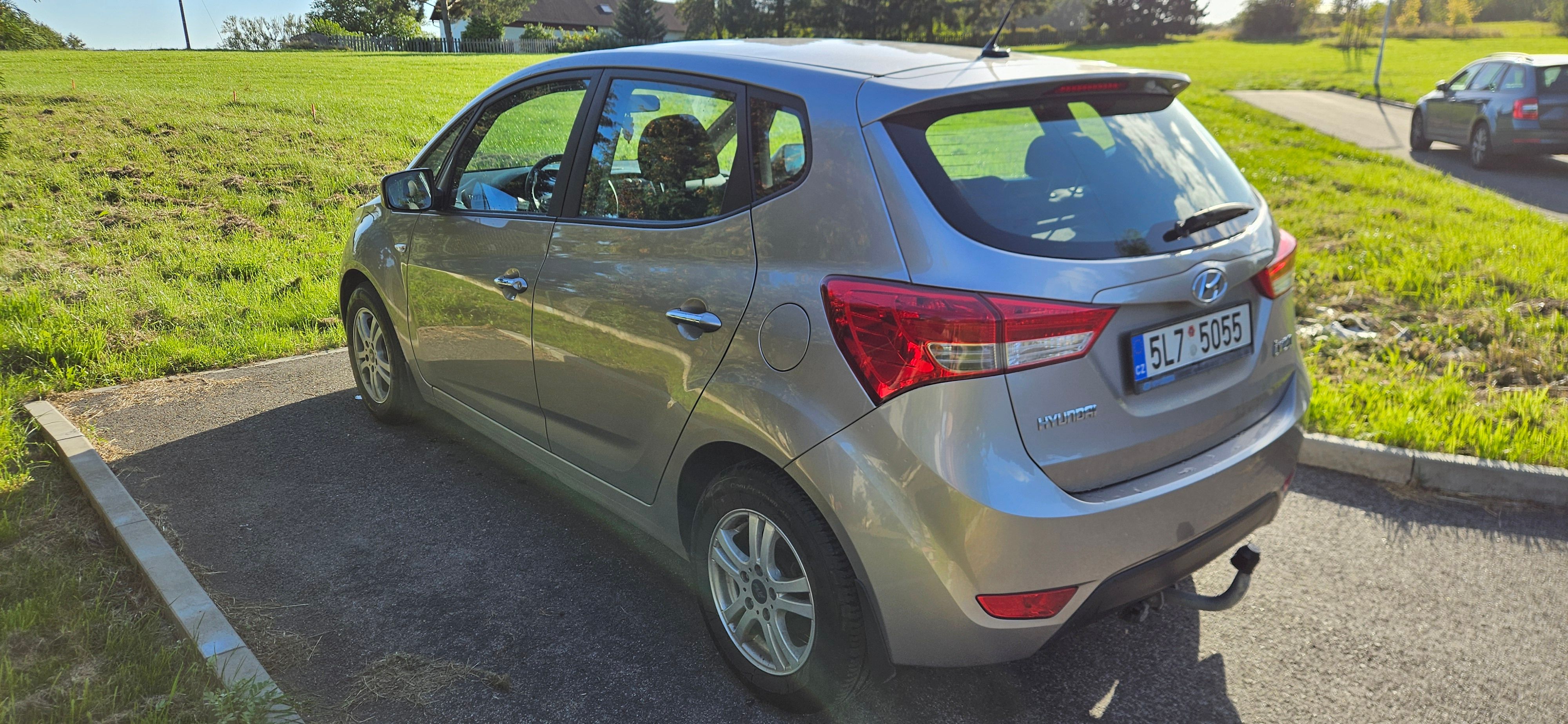 Hyundai ix20, 1.6, 92 kW, AC, tažné - fotka 3