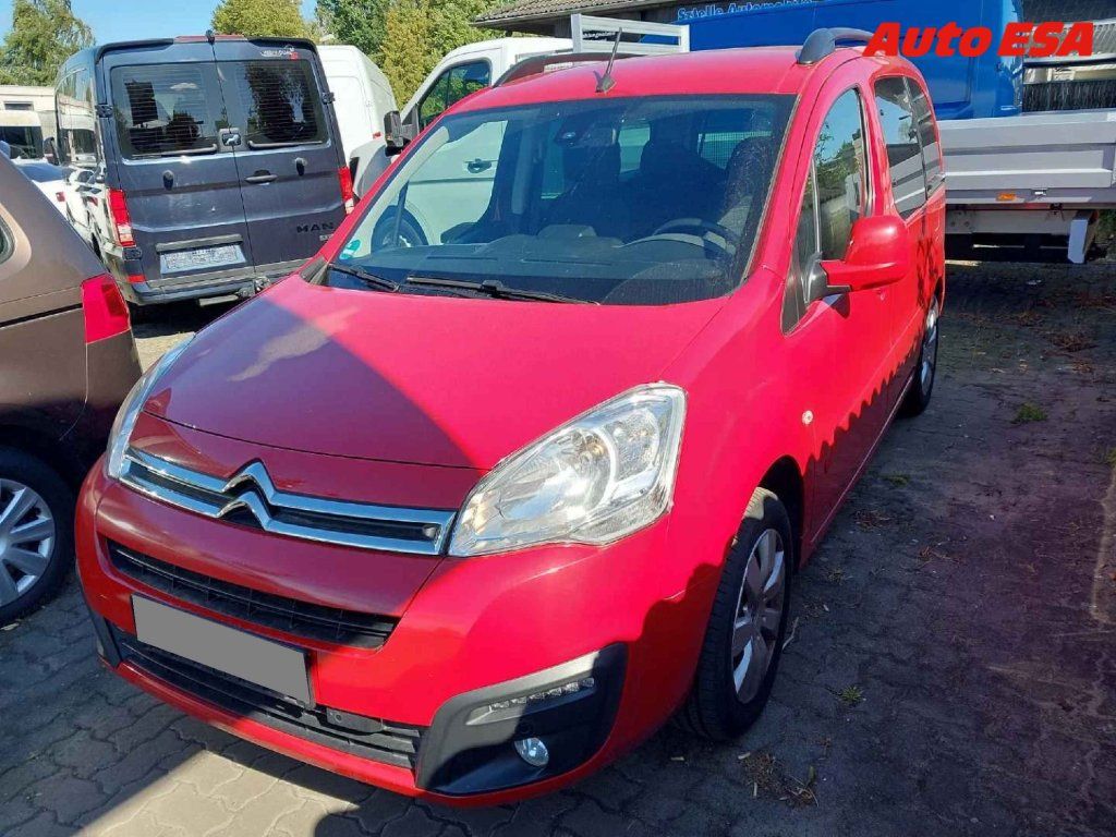 Citroën Berlingo, 1.2T,Shine,navi,kamera - fotka 2