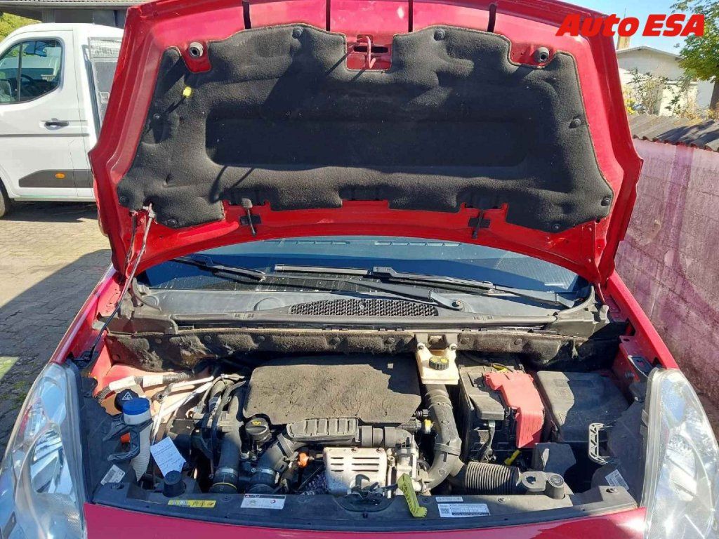 Citroën Berlingo, 1.2T,Shine,navi,kamera - fotka 5
