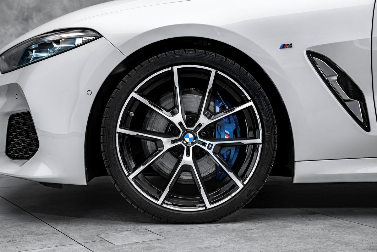 BMW Řada 8, 840d x Drive M sport - fotka 2