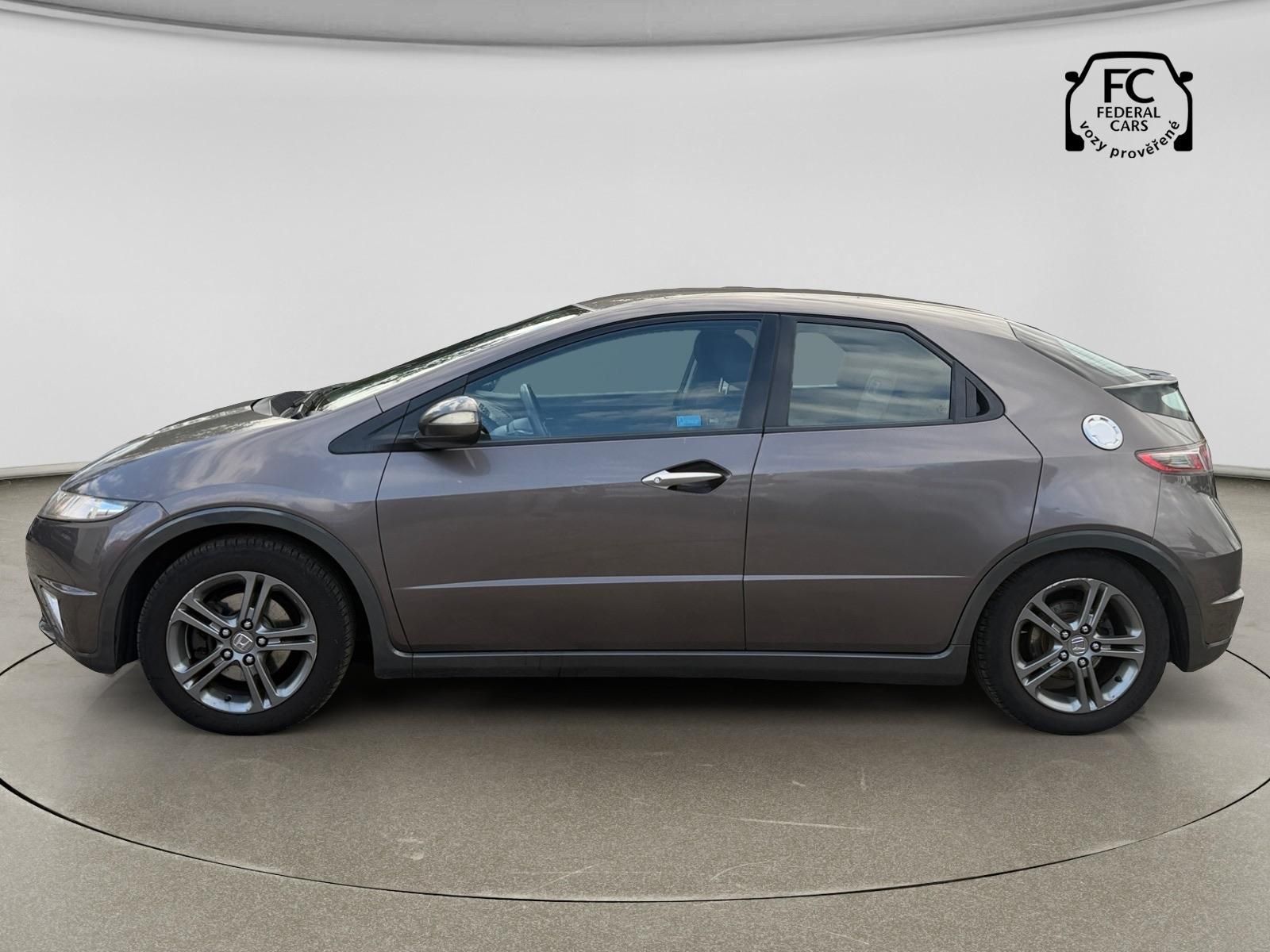 Honda Civic, 1.4 Comfort - fotka 2
