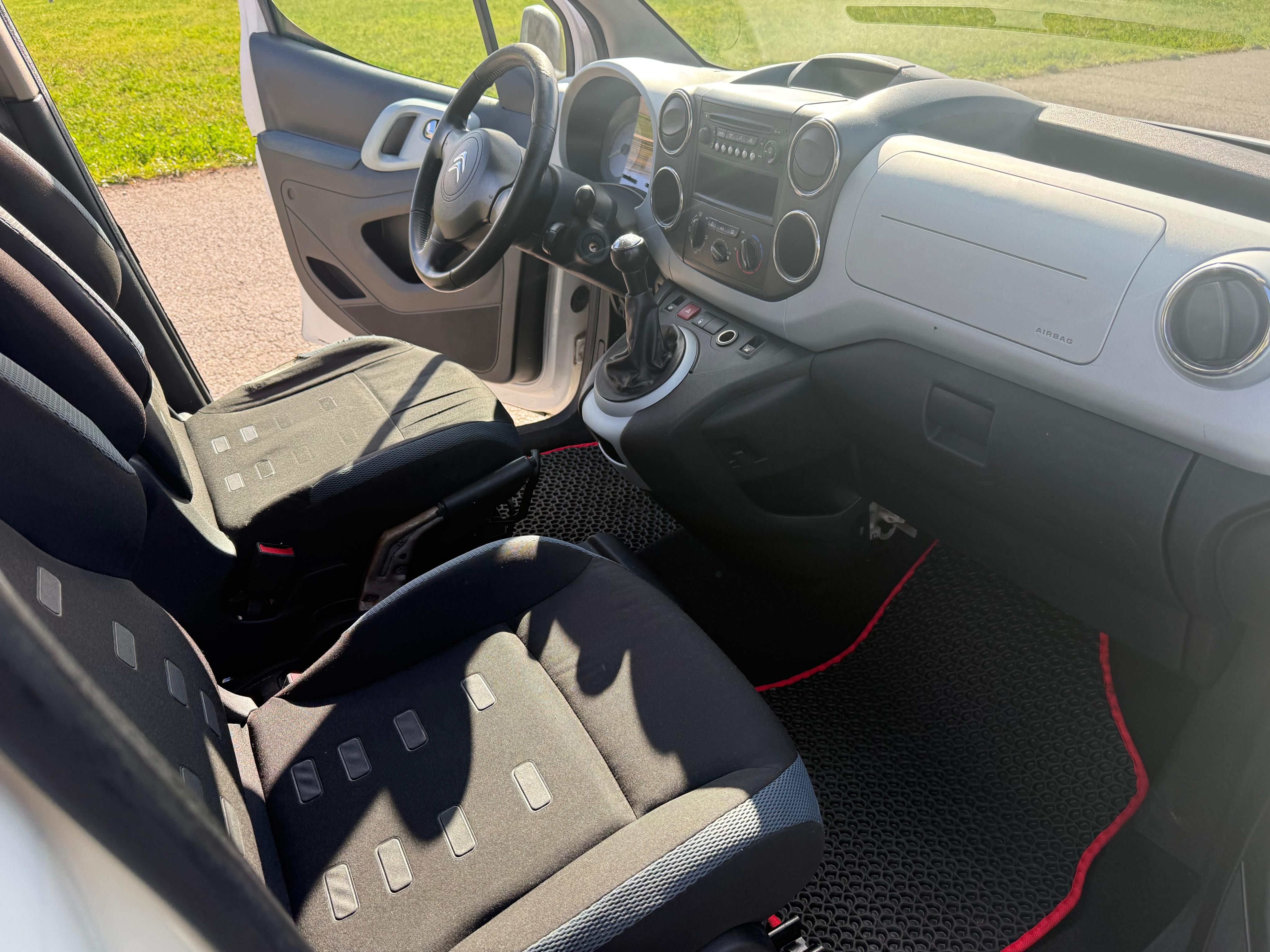 Citroën Berlingo, 1.6 HDI NOVÉ ČR - fotka 6