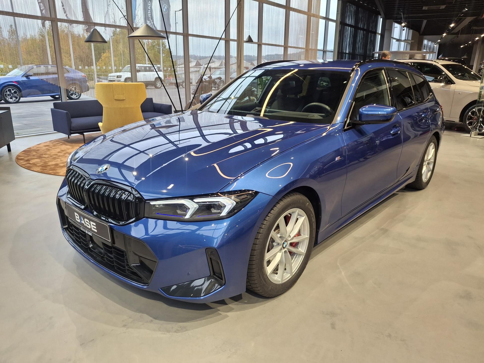 BMW Řada 3, 320d xDrive Touring M-Sport - fotka 3