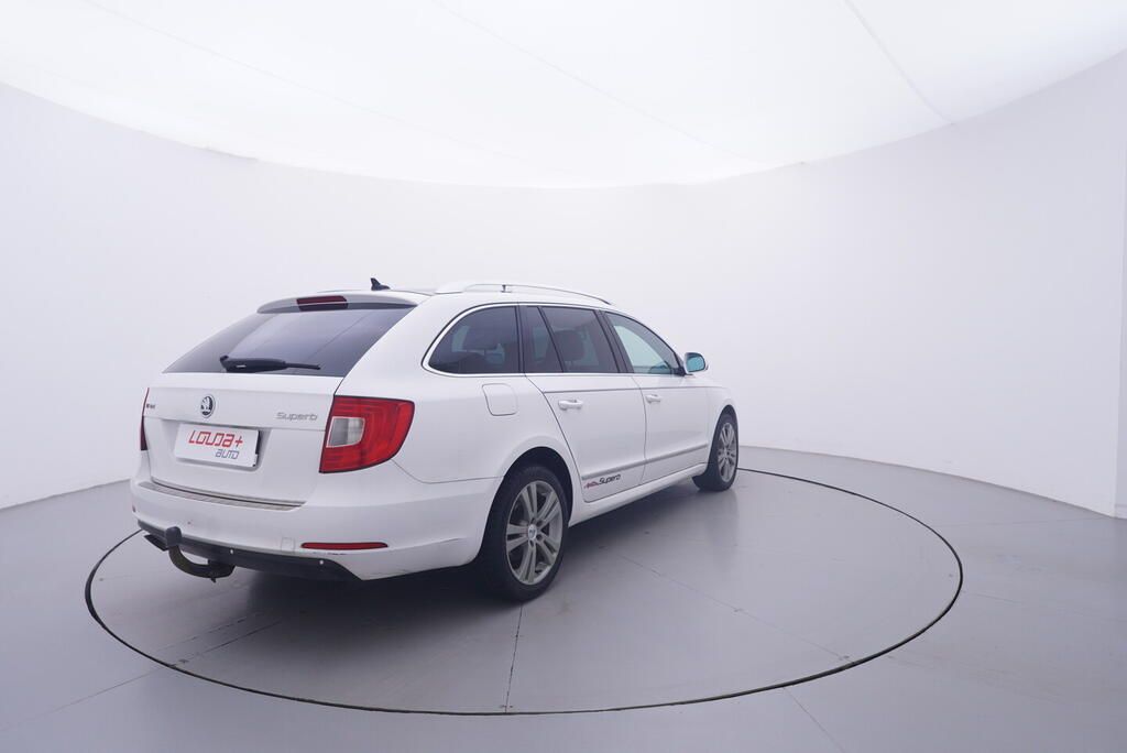 Škoda Superb, 2.0 TDI 125 kW - fotka 5