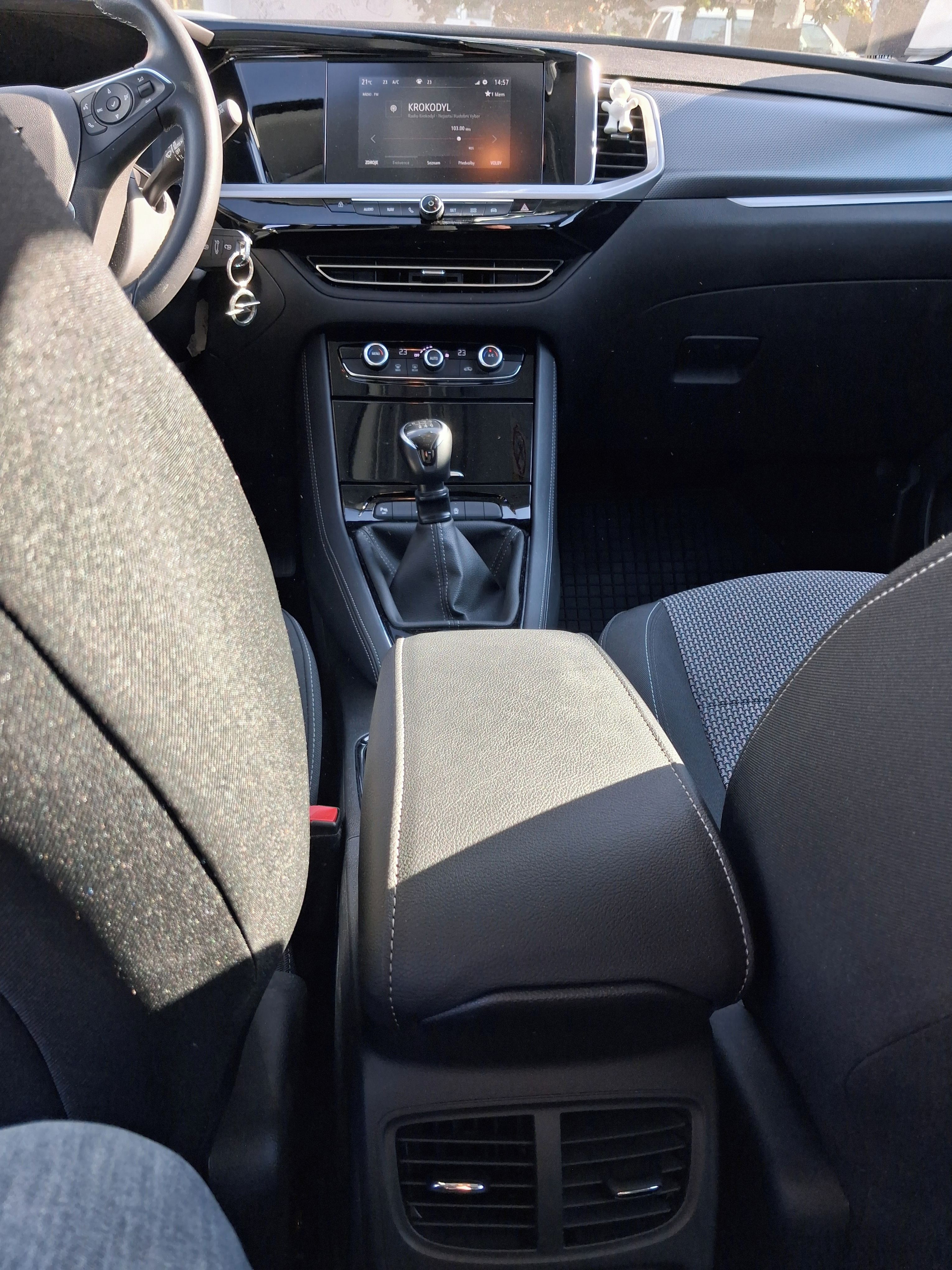 Opel Grandland, 1,2 tsi 96 kw-servisovano - fotka 3