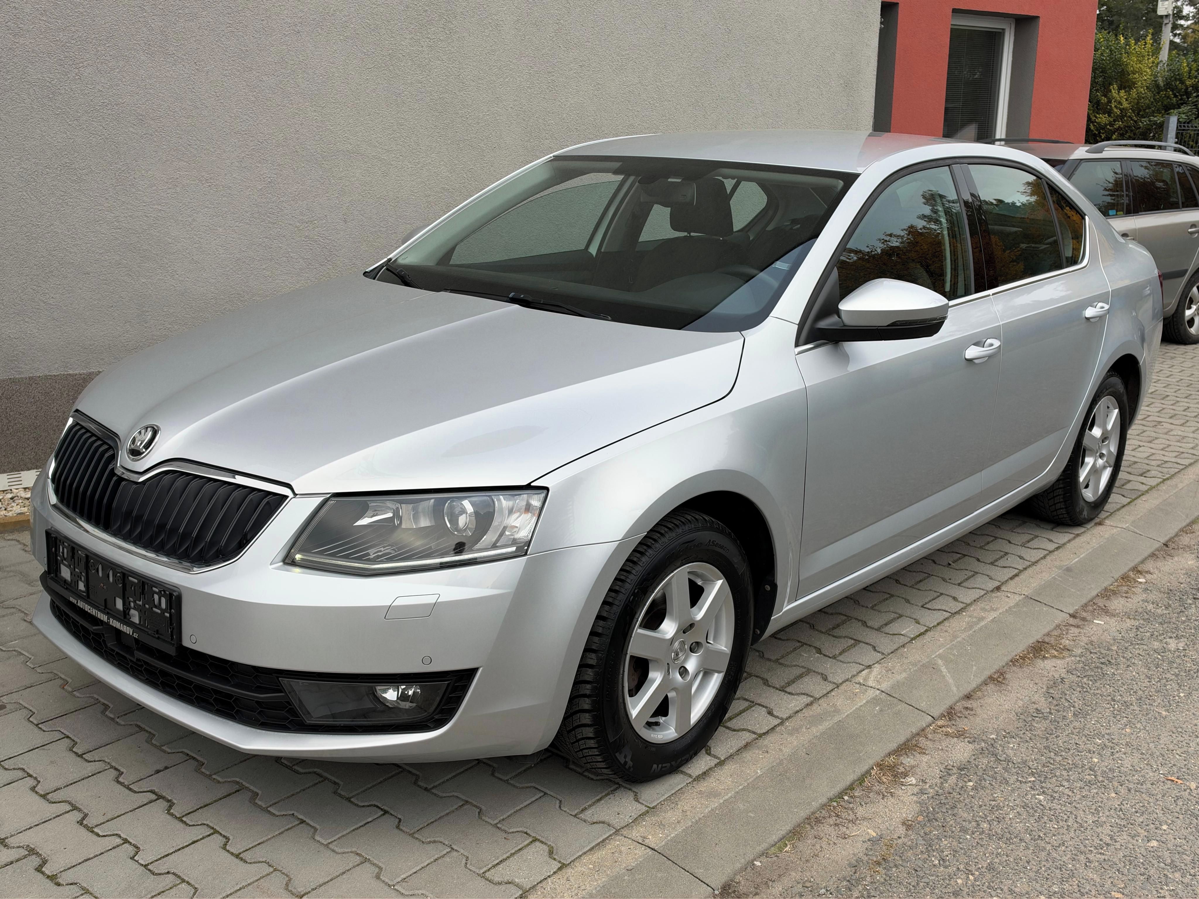 Škoda Octavia, 1.2 TSI Elegance 1.Majitel - fotka 2