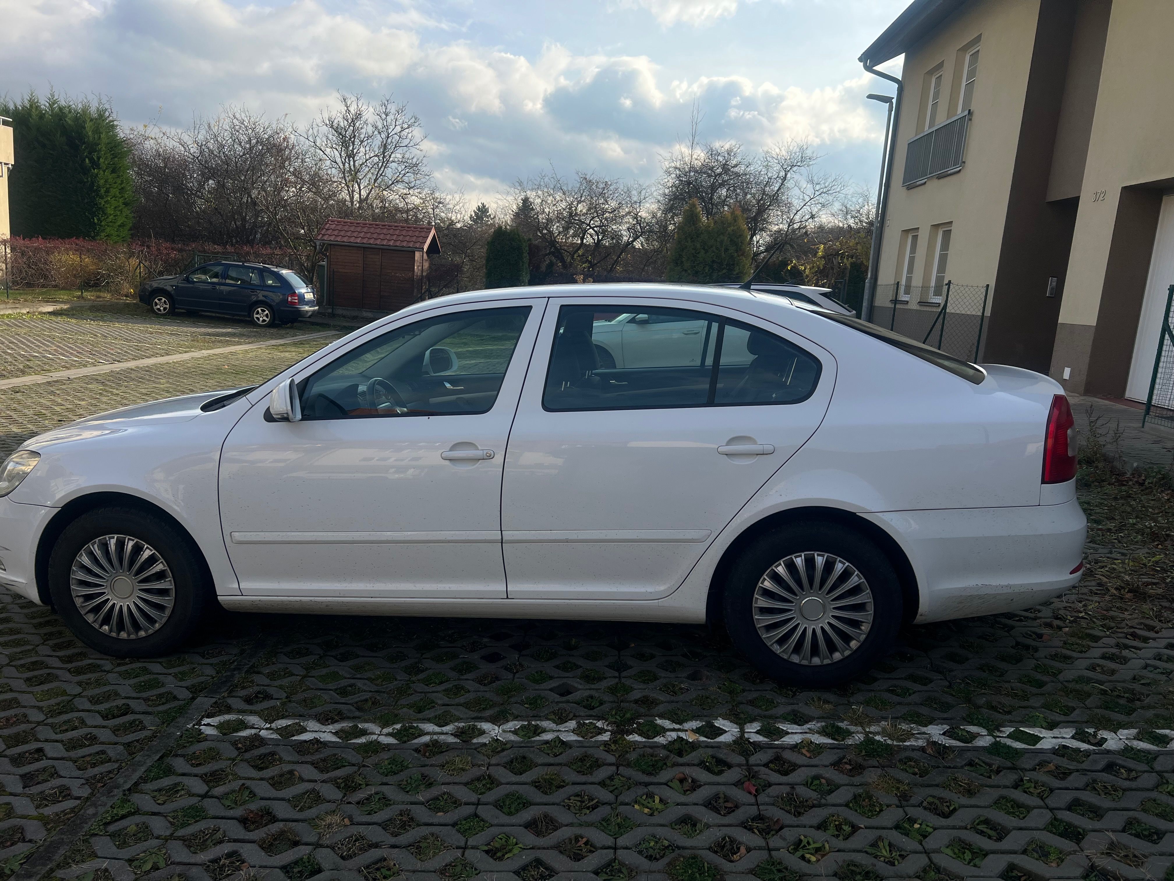 Škoda Octavia, 1.6 TDI. Servisovano, - fotka 2
