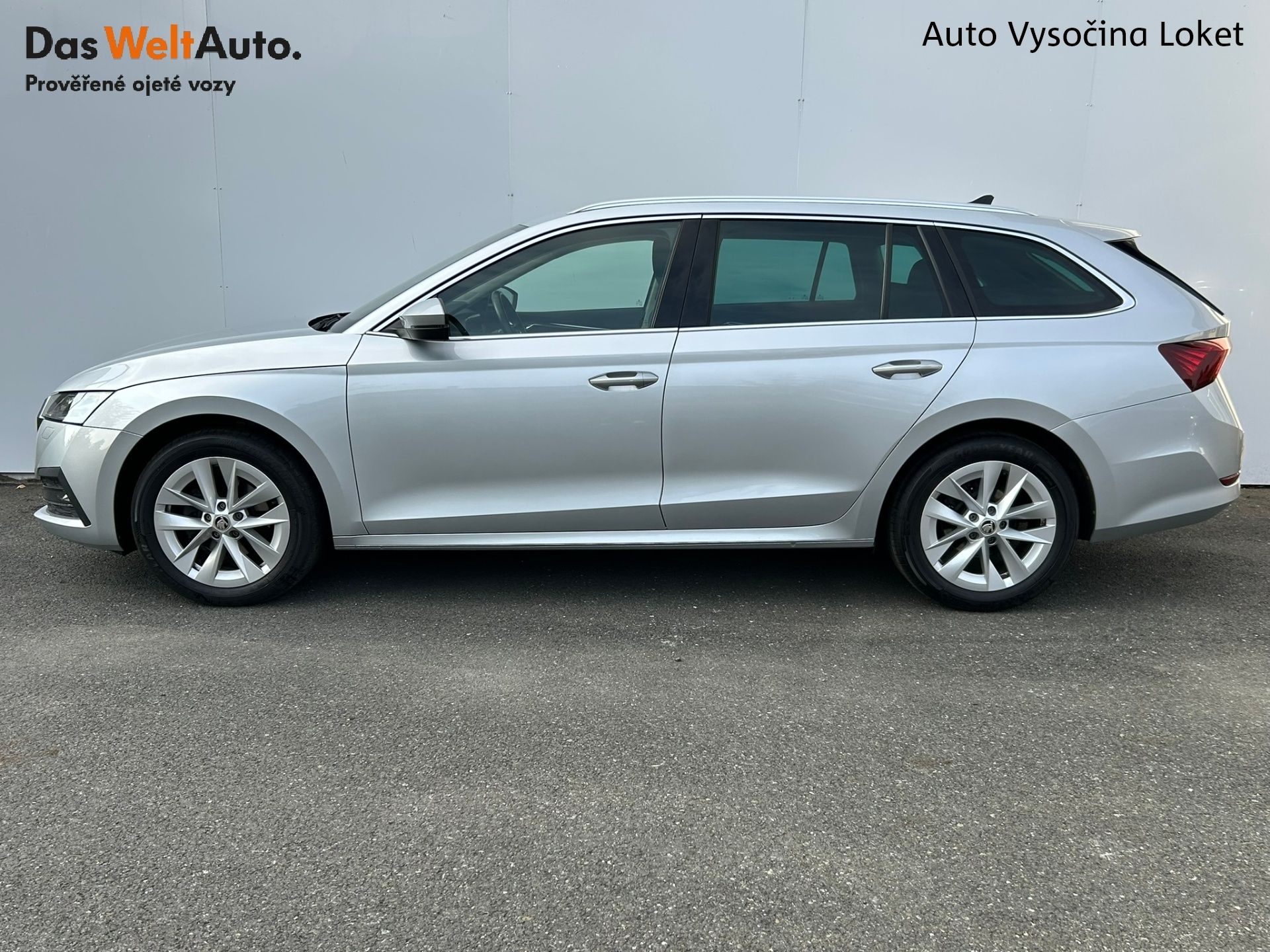 Škoda Octavia, 2.0TDI DSG 110 kW TAŽNÉ Head U - fotka 3