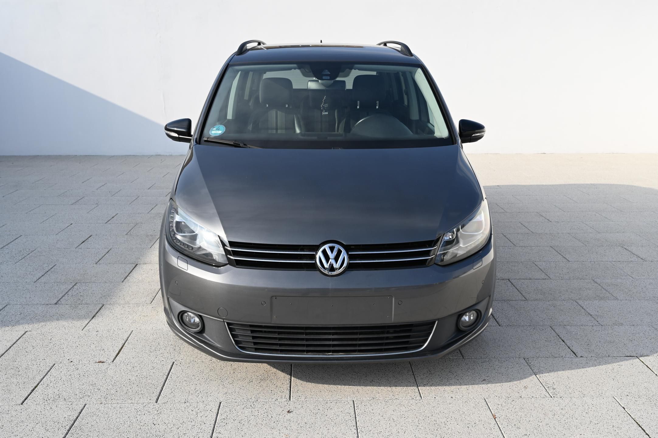 Volkswagen Touran, 2.0TDI 103KW Match 7Míst 11/12 - fotka 2