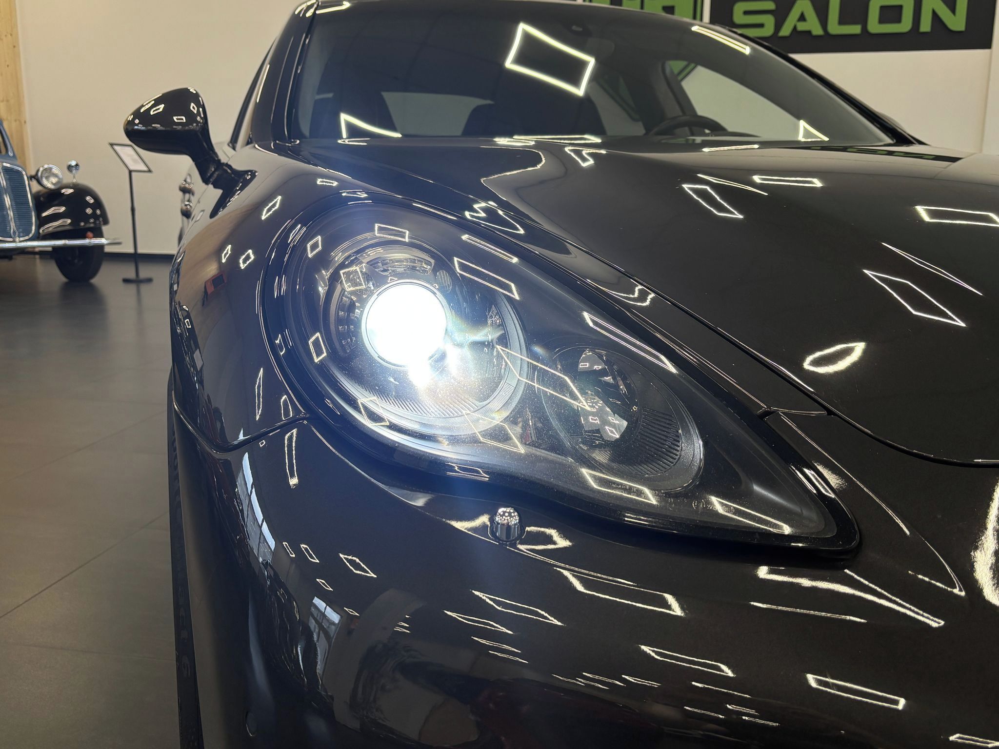 Porsche Panamera, 4.8L V8 Twin-Turbo 4x4 368kW - fotka 6