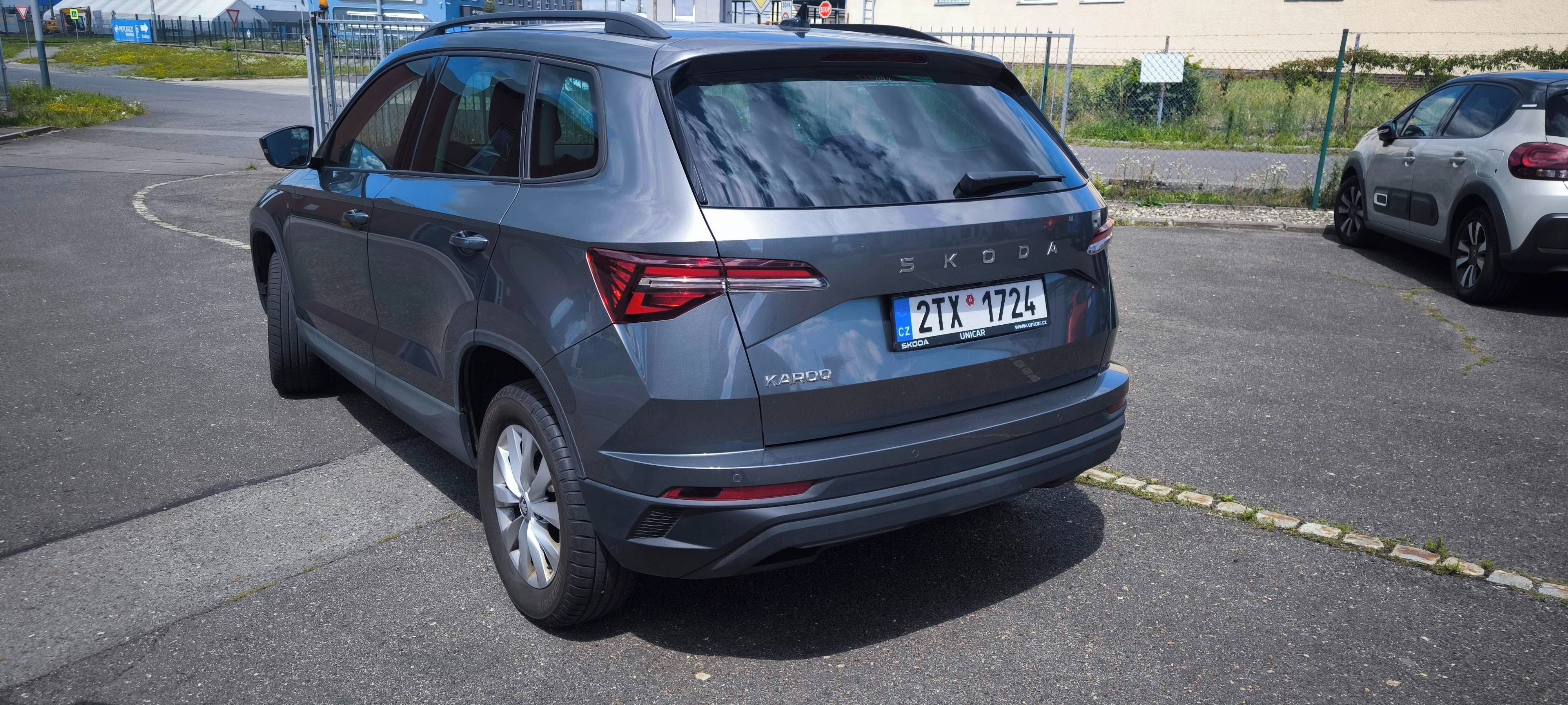 Škoda Karoq, 2,0 TDI 85 kW - Zánovní - fotka 4