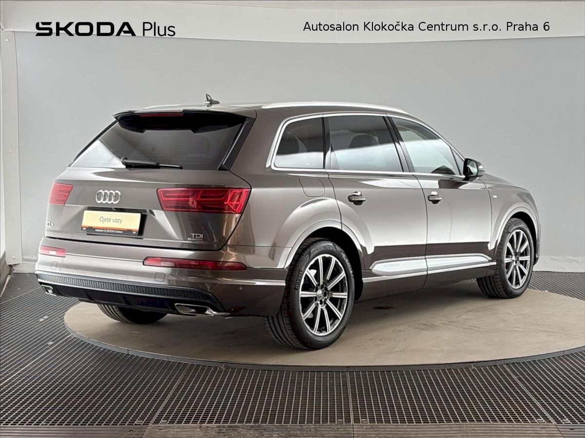 Audi Q7, TDI200 kW S-line Quattro 8TT - fotka 2