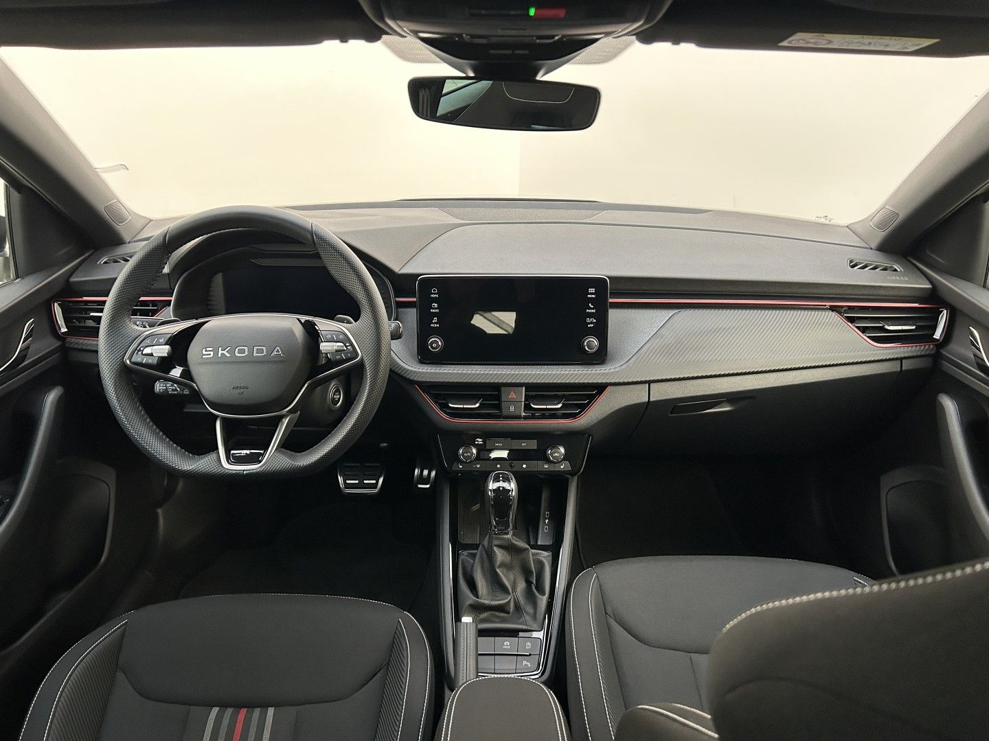 Škoda Scala, 1.5TSI 110kW Monte Carlo - fotka 5