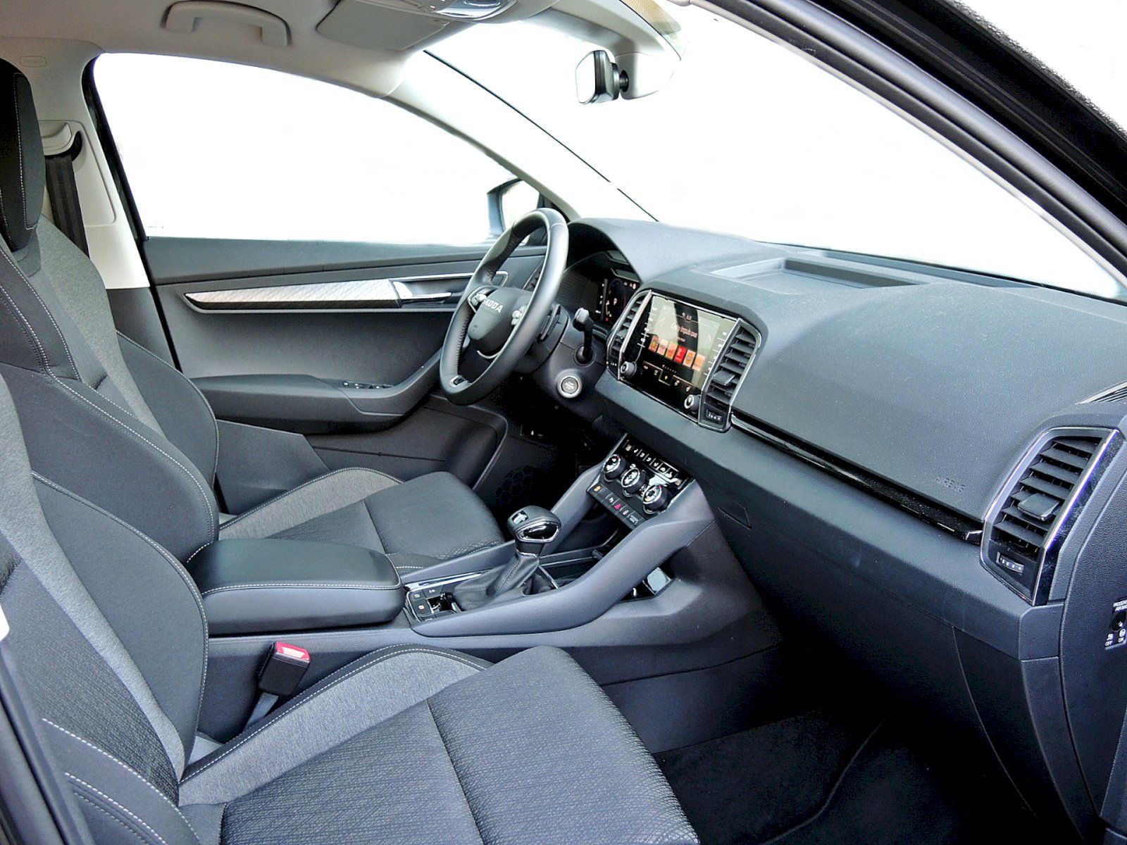 Škoda Karoq, 1.5 TSI 110kW DSG Top Selectio - fotka 6
