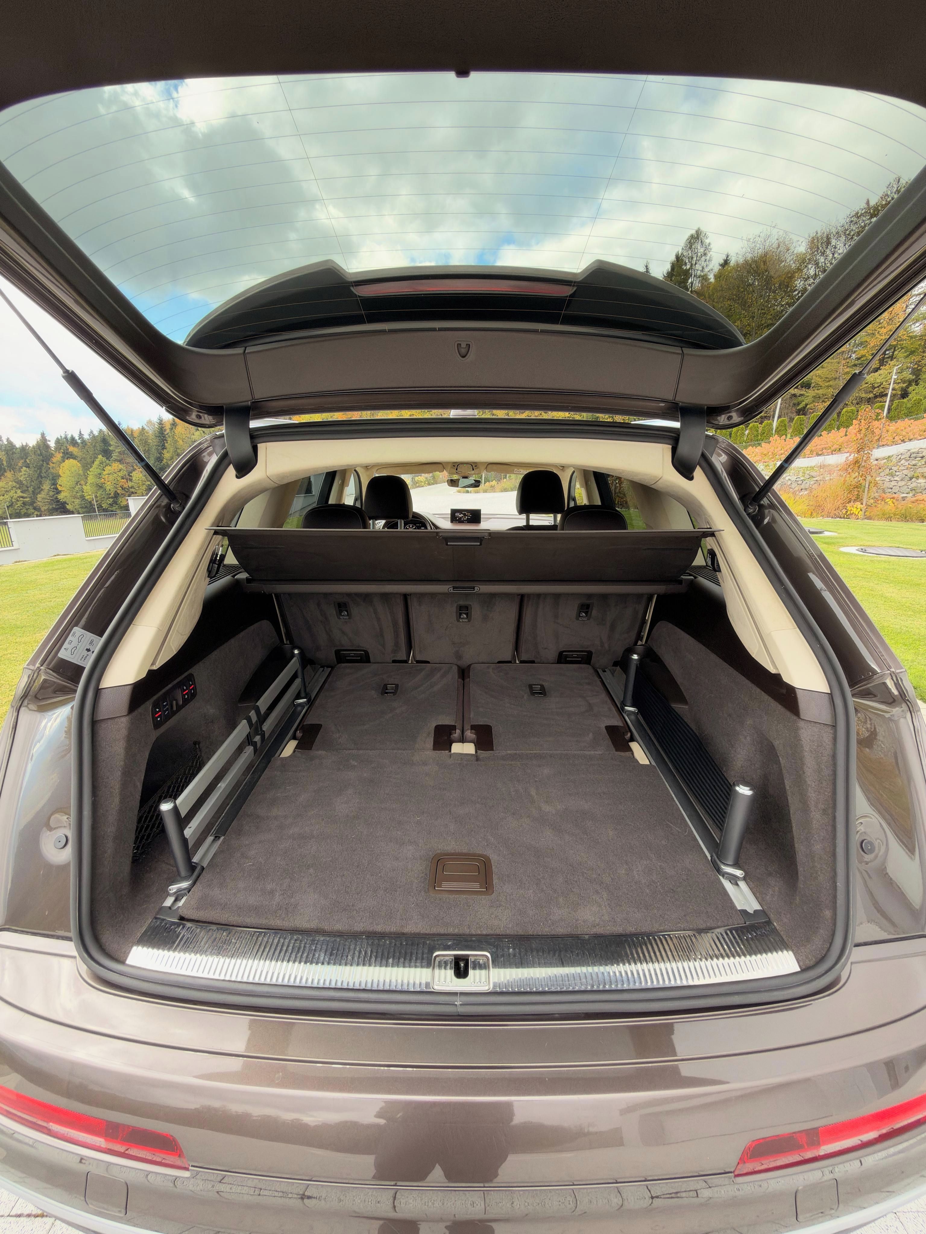 Audi SQ7, AUDI SQ7 4.0 TDI 320kW - fotka 5