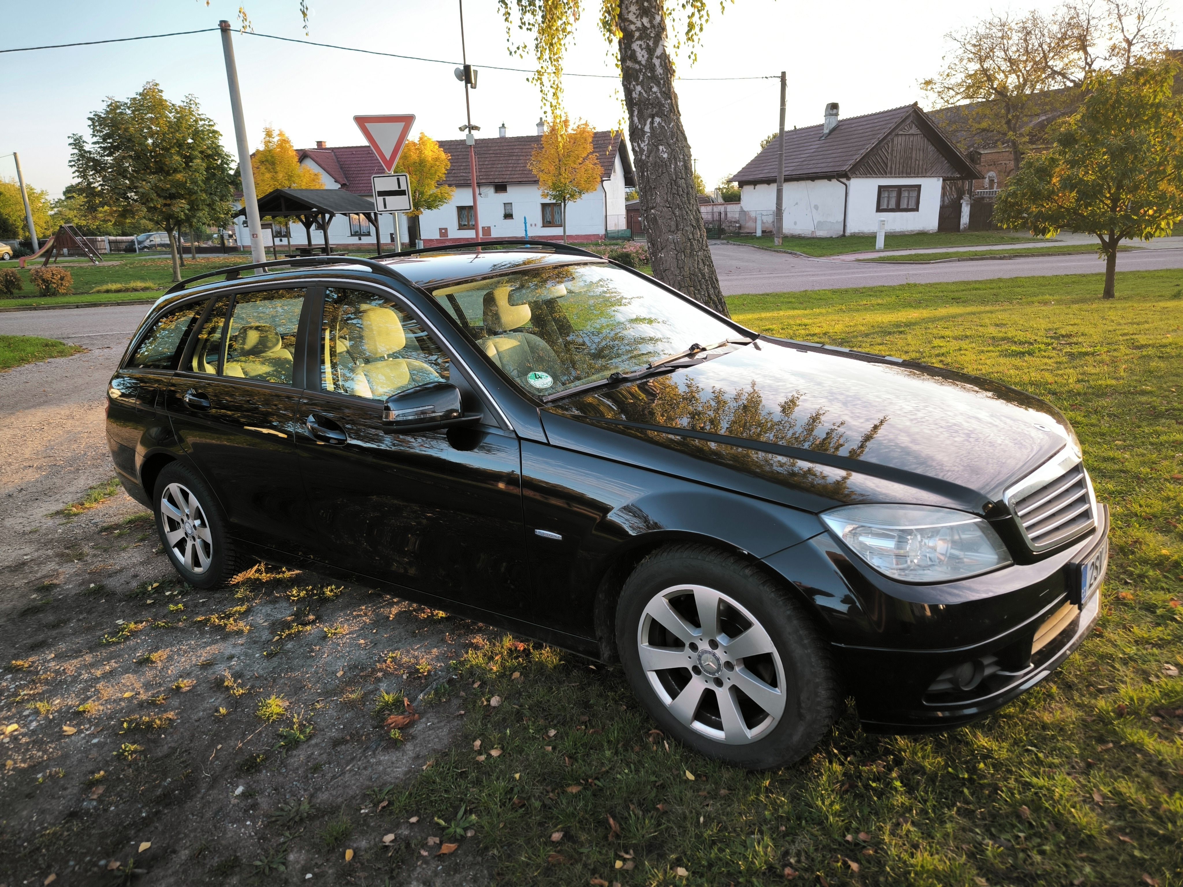 Mercedes-Benz Třídy C, Mercedes C200 2.2CDI 100KW, 3Z - fotka 6