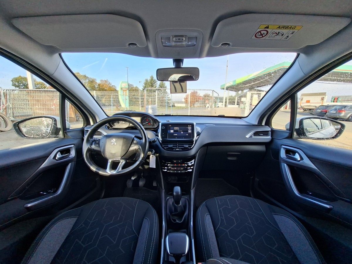 Peugeot 2008, 1,2 PT 110k M5 2.MAJ - fotka 2