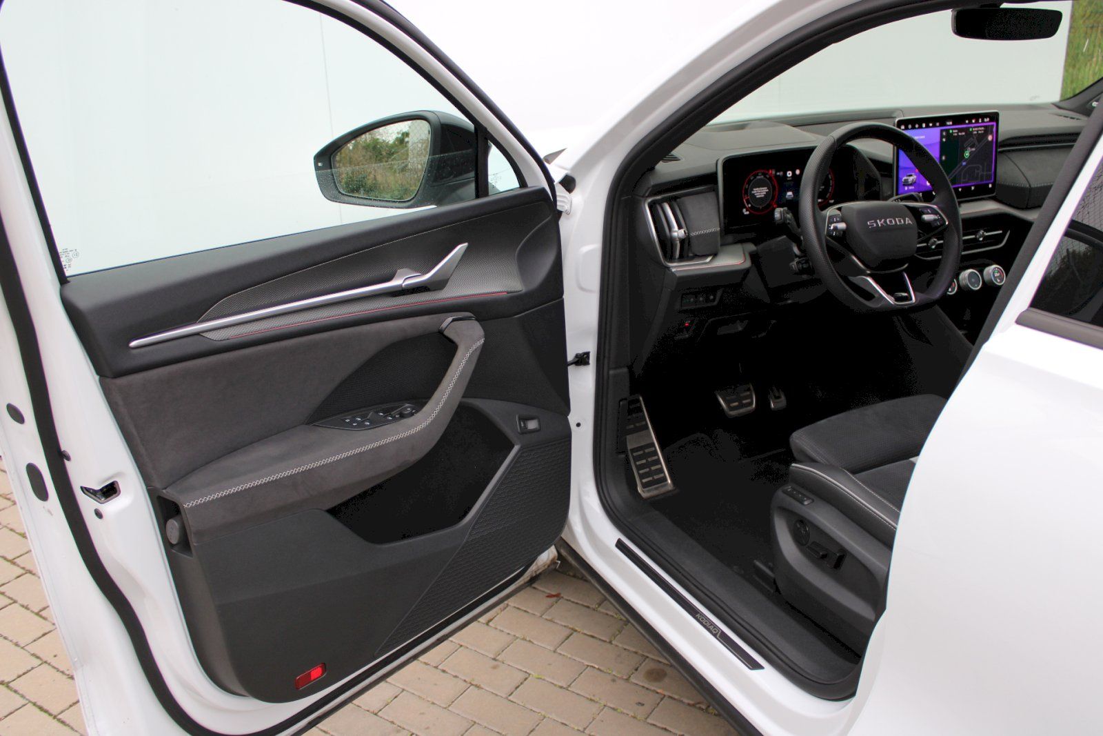 Škoda Kodiaq, 2.0 TDI 142 kW Sportline 4x4 D - fotka 6