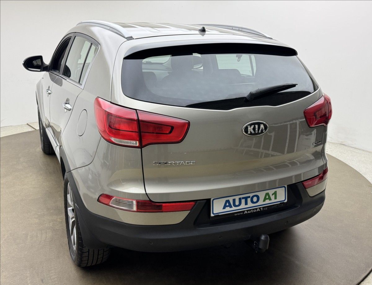 Kia Sportage, 2,0 4X4 DPH VÝHŘEV TAŽNÉ ČR - fotka 6