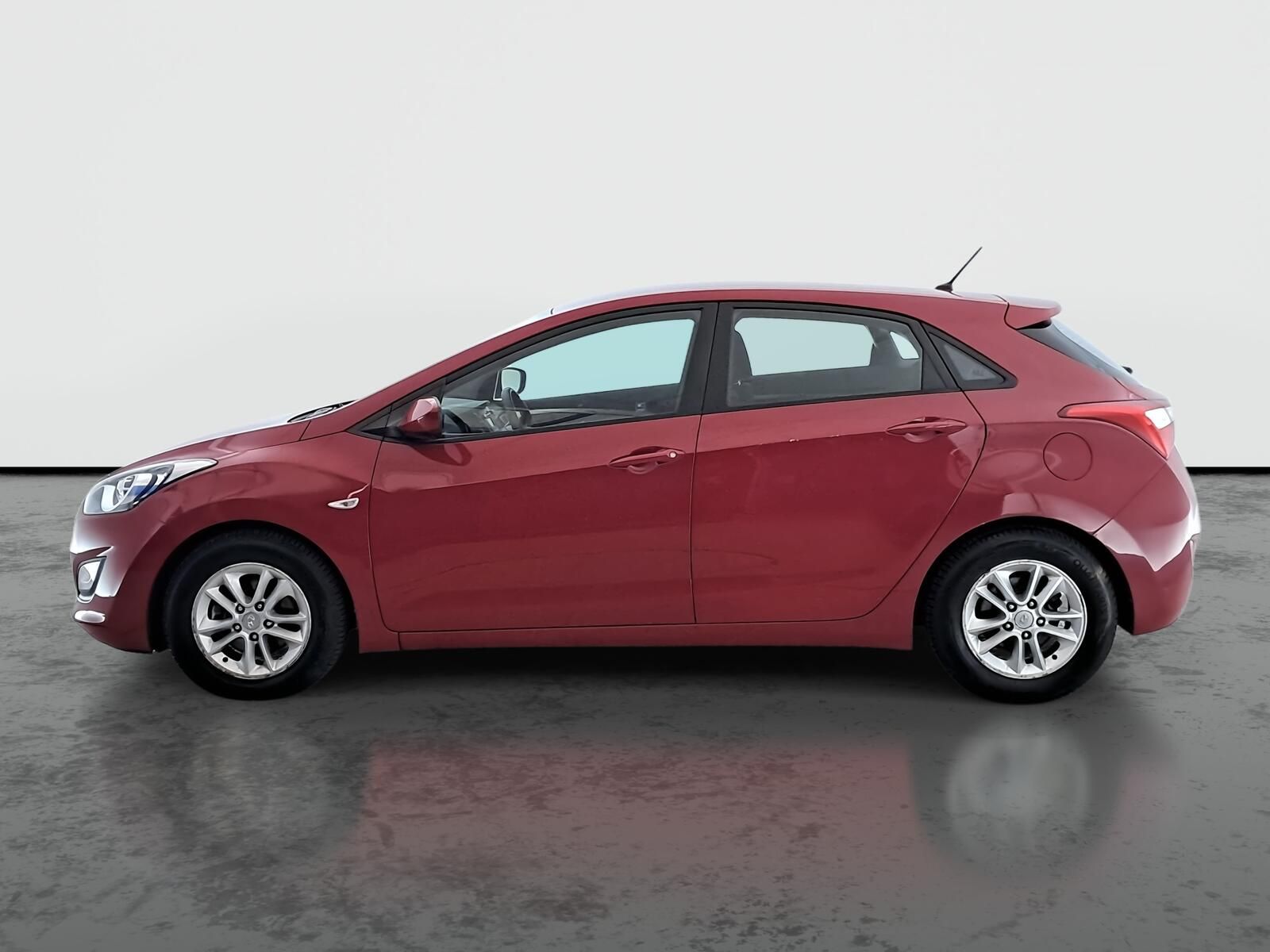 Hyundai i30, 1.4 CVVT, Klima, El. okna - fotka 3