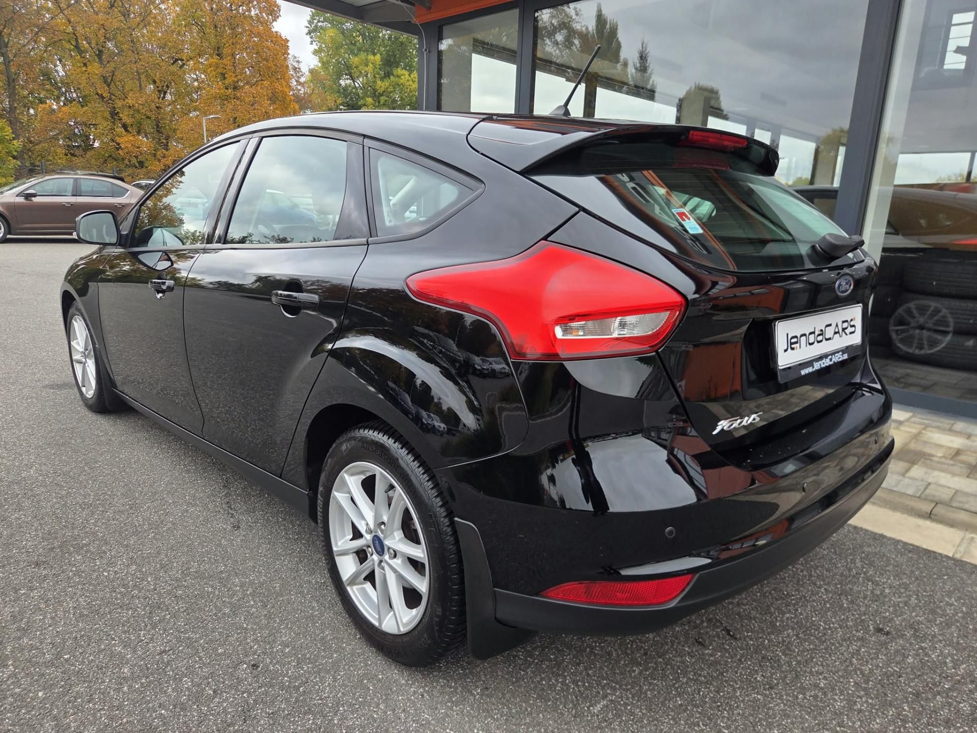Ford Focus, 1.6  16V AUTOMAT - fotka 2