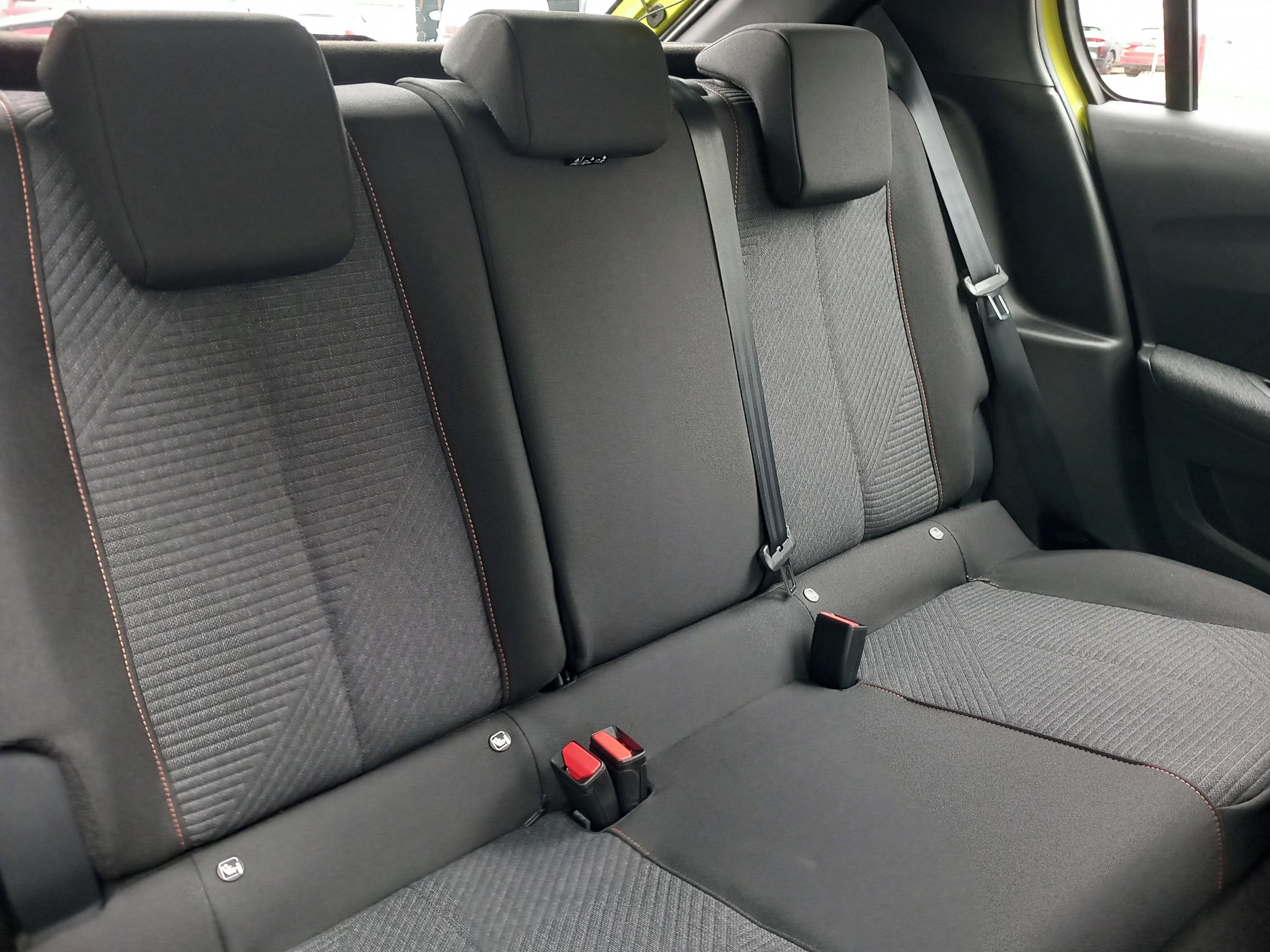 Peugeot 208, STYLE 1.2 TURBO 100 - fotka 6
