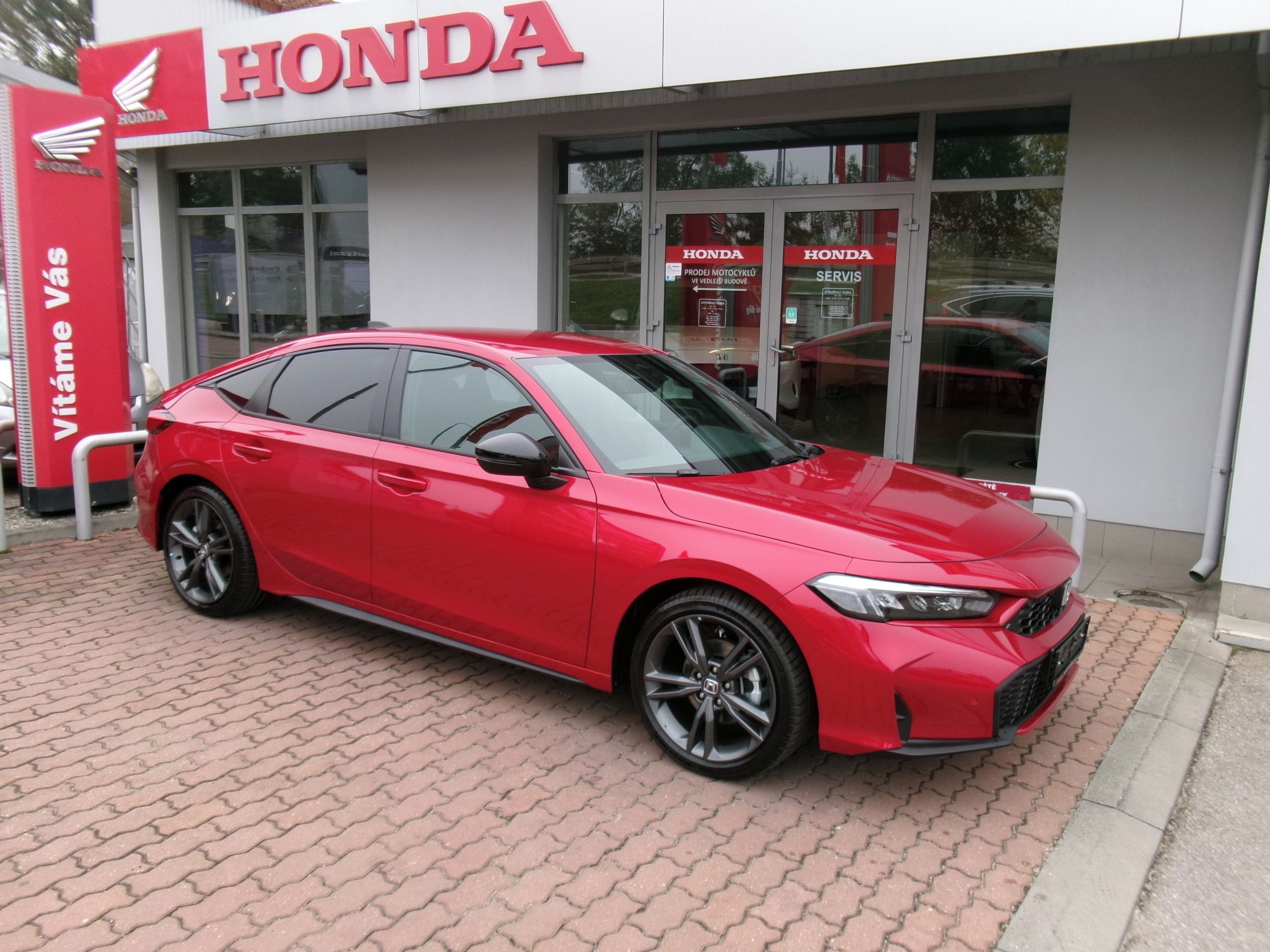 Honda Civic, 2.0e:HEV SPORT PLUS 2027 - fotka 6