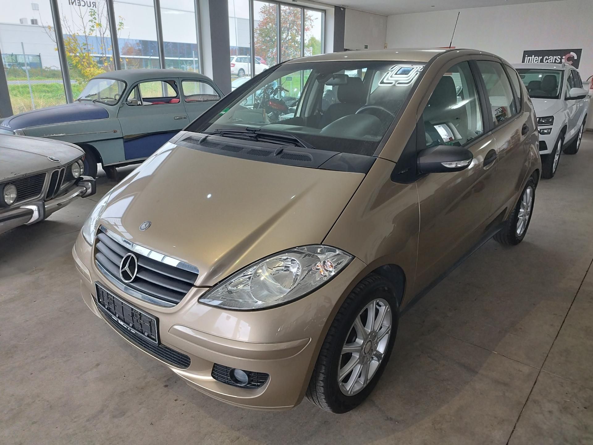 Mercedes-Benz Třídy A, 1,7I,85KW,KLIMA,ALU,SER.KN - fotka 3