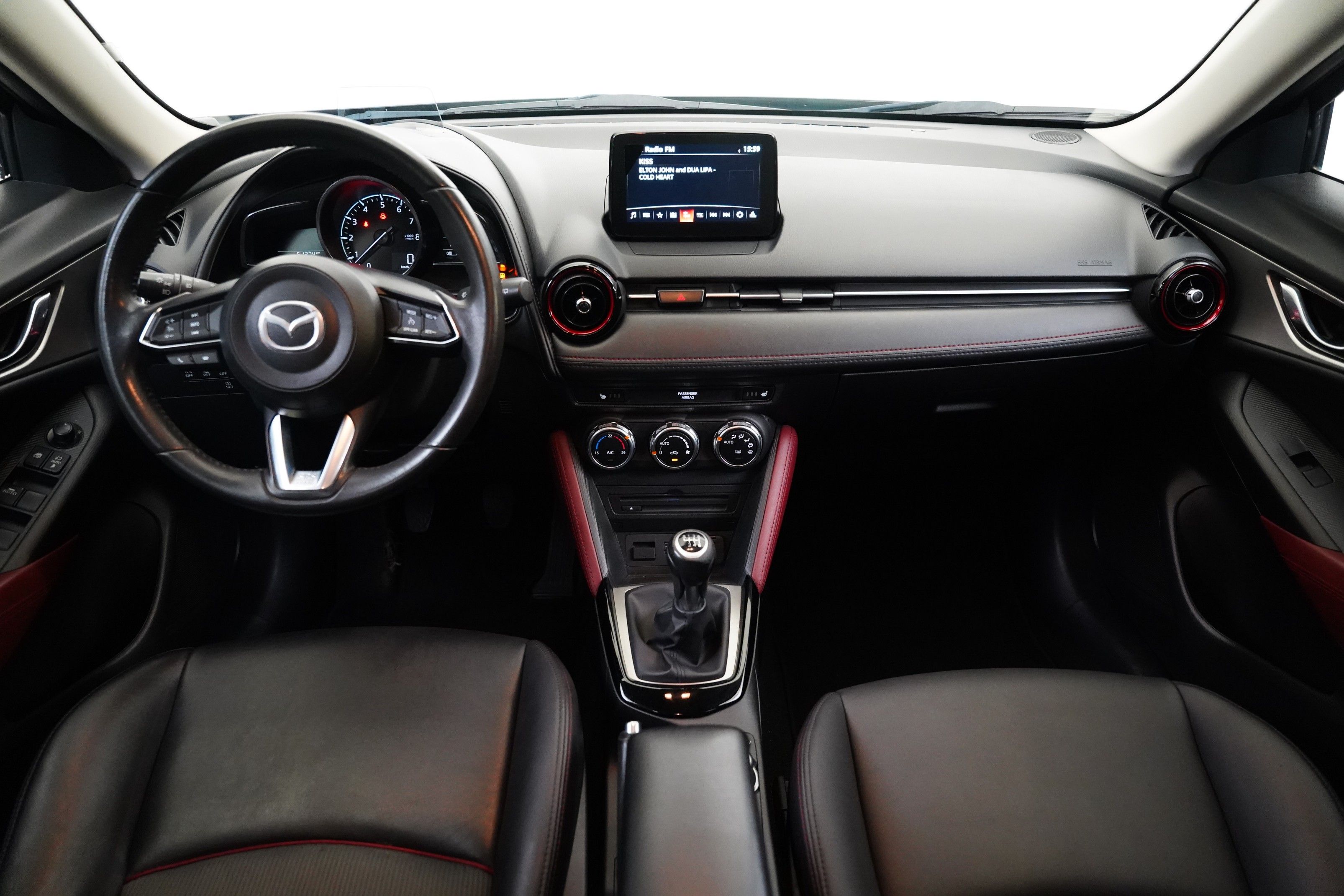 Mazda CX-3, 2.0 Skyactiv 110 kW AWD Sports - fotka 4
