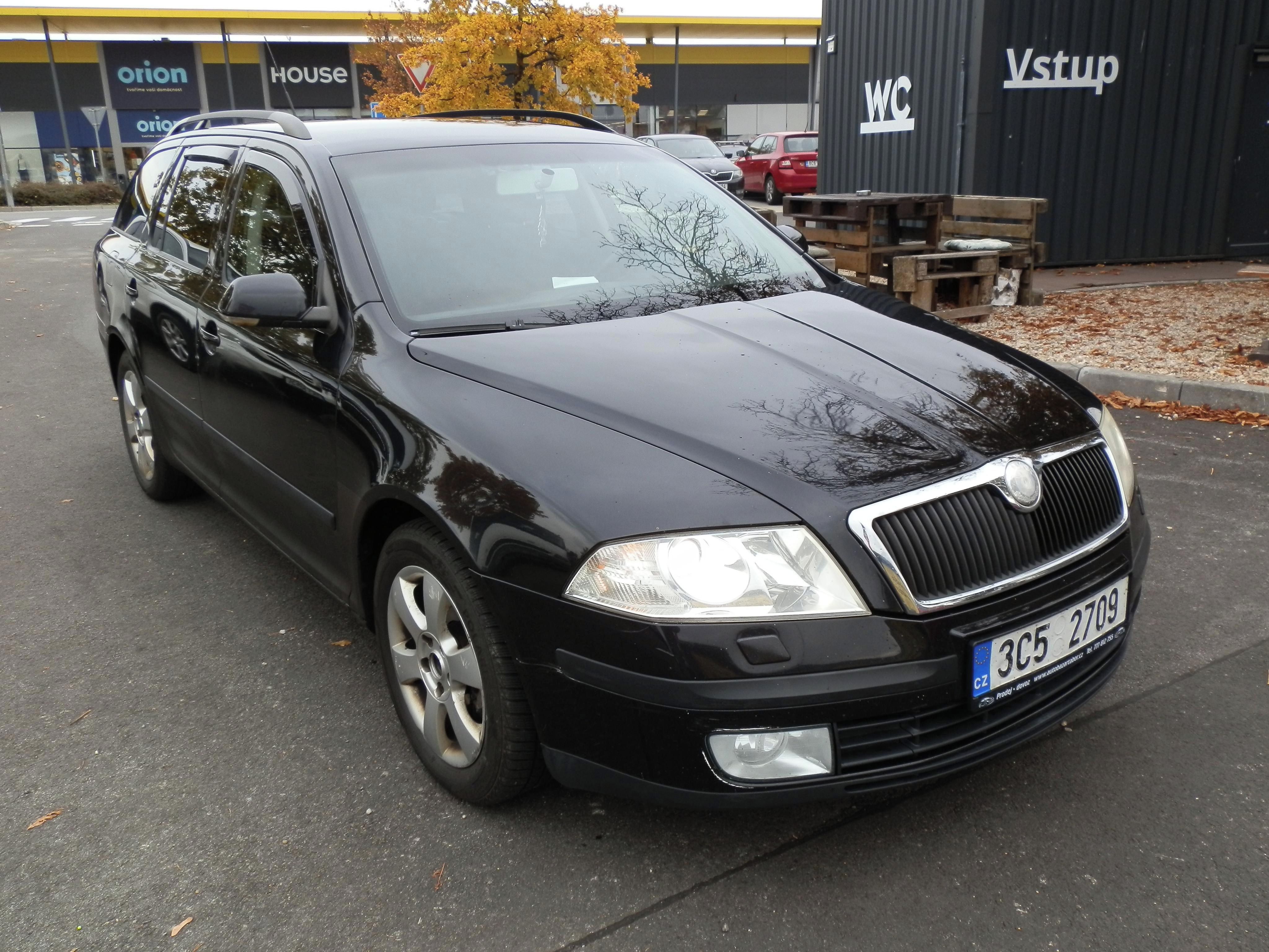 Škoda Octavia, 2,0 TDi - fotka 3