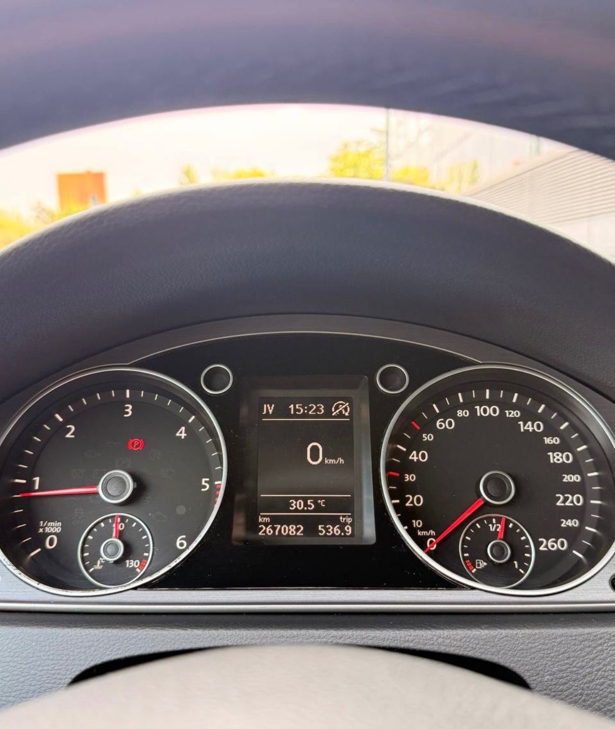 Volkswagen Passat, VW PASSAT B7 2.0 TDI - fotka 5