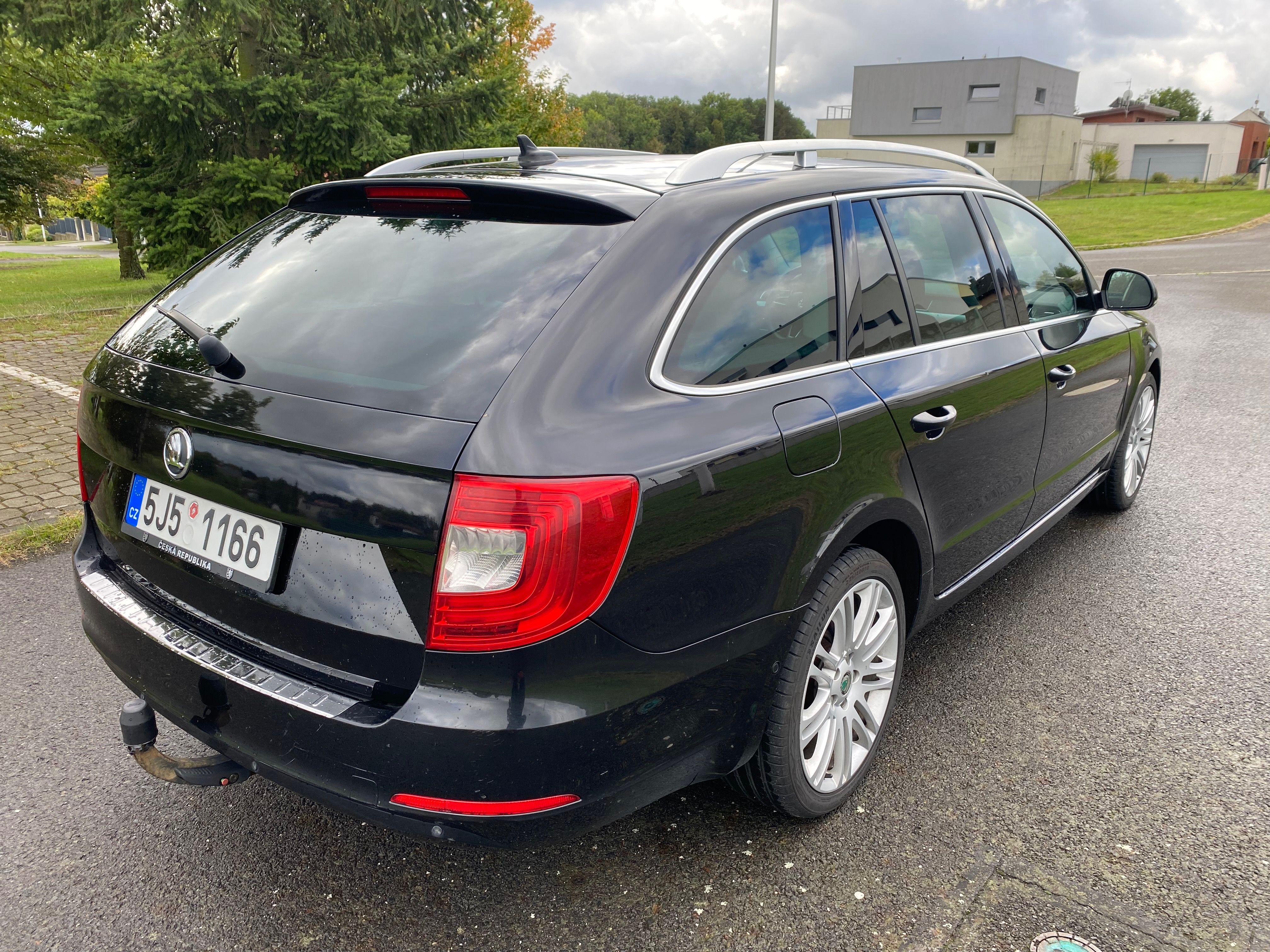 Škoda Superb, ROZVODY OLEJ A FILTRY NOVÉ - fotka 2