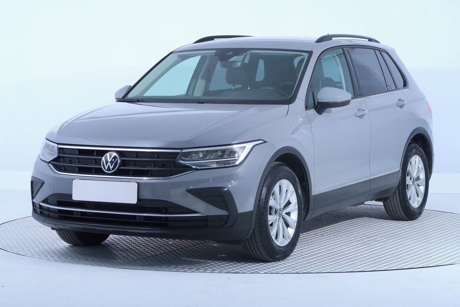 Volkswagen Tiguan, 1.5 TSI, Serv.kniha - fotka 2