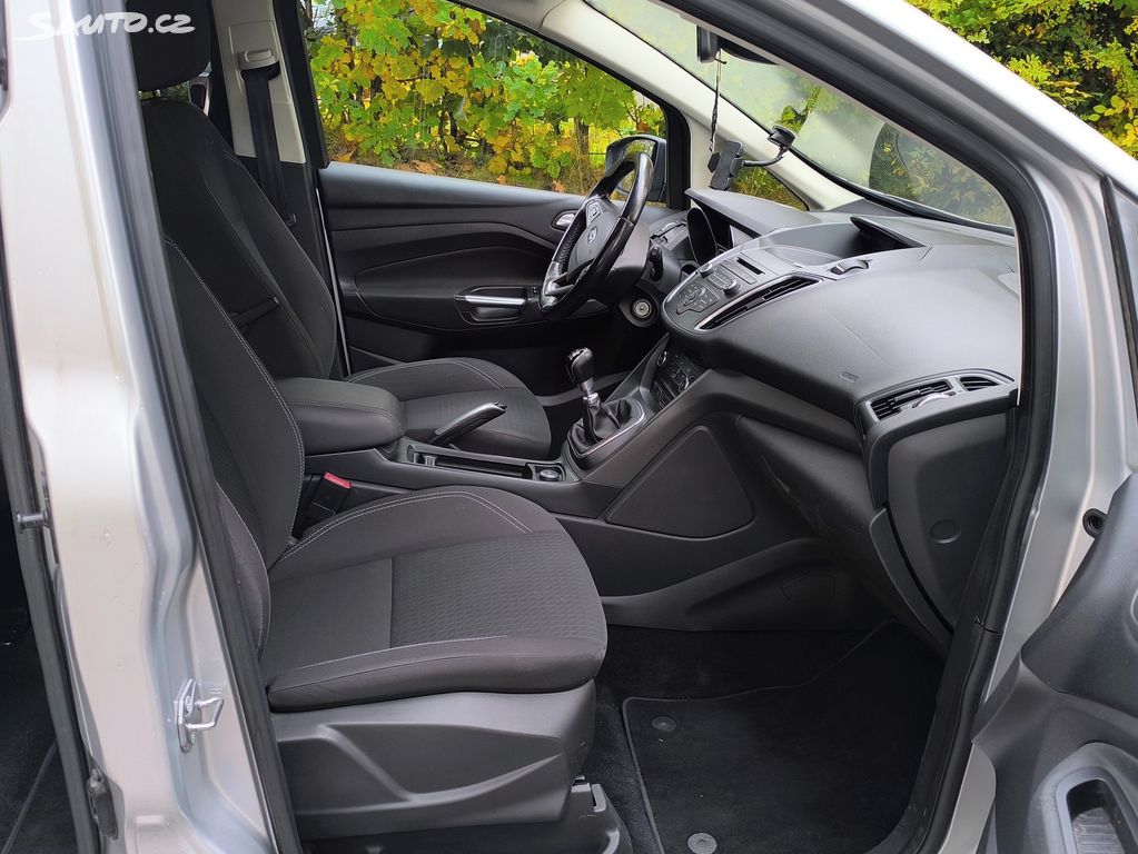 Ford C-MAX 2016 z Czech