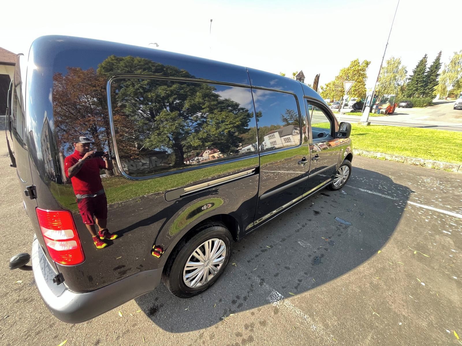 Volkswagen Caddy, Caddy maxi 1.6 TDI - fotka 5