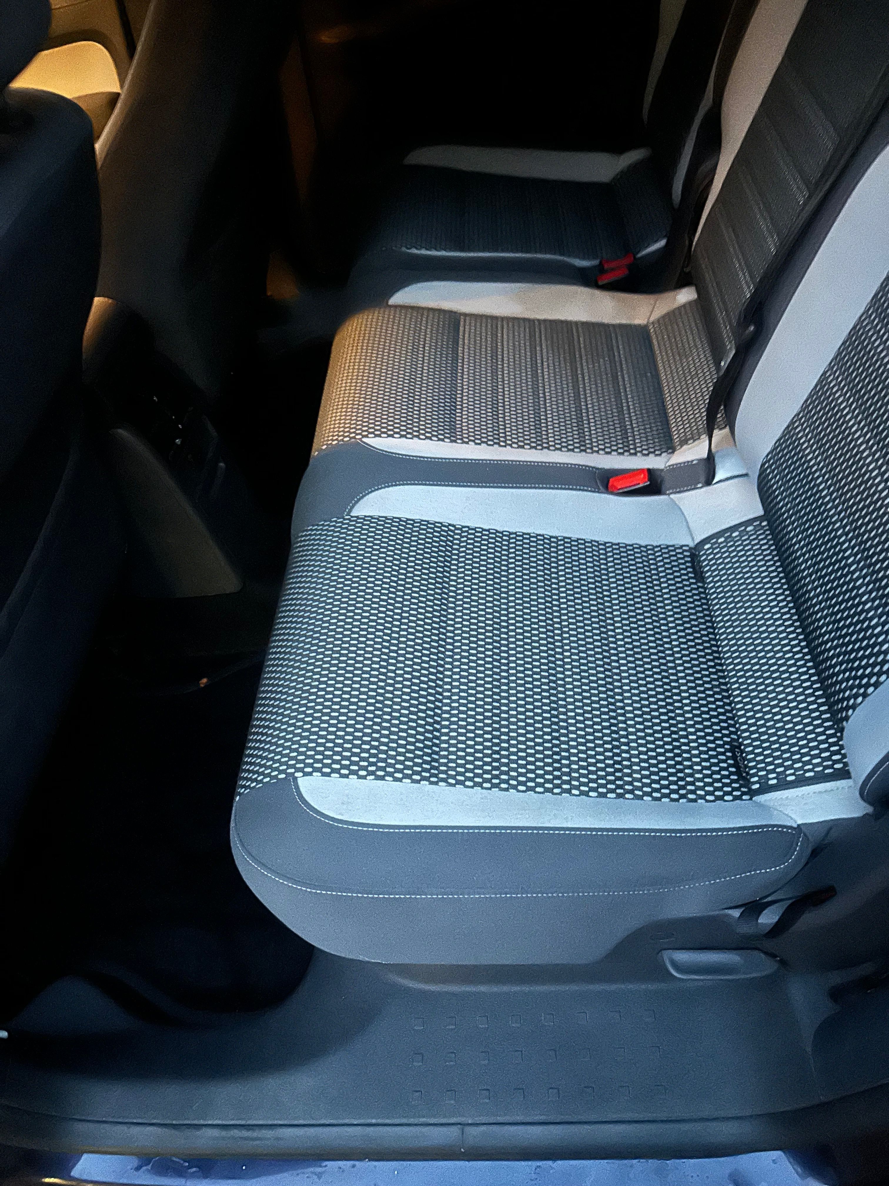 Volkswagen Caddy, 2,0 tdi - fotka 5
